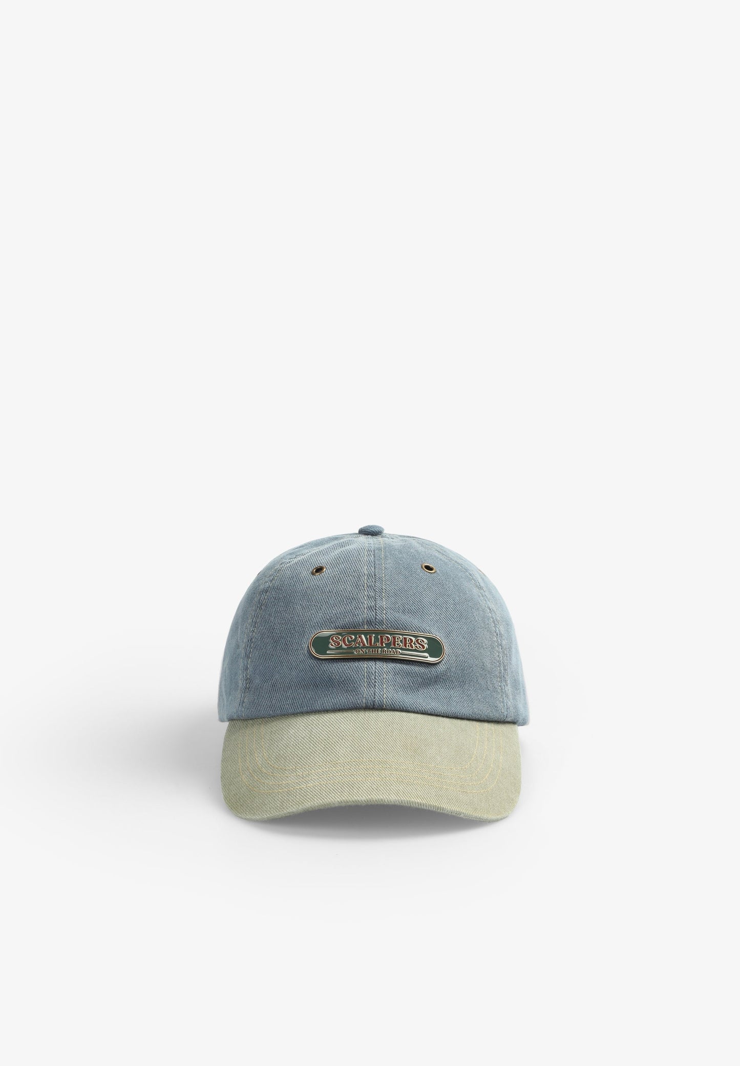 CAP WITH METAL PLATE