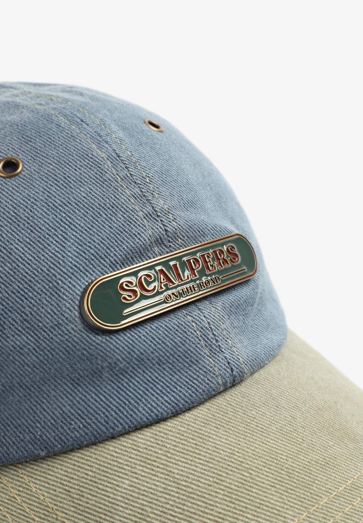 CAP WITH METAL PLATE