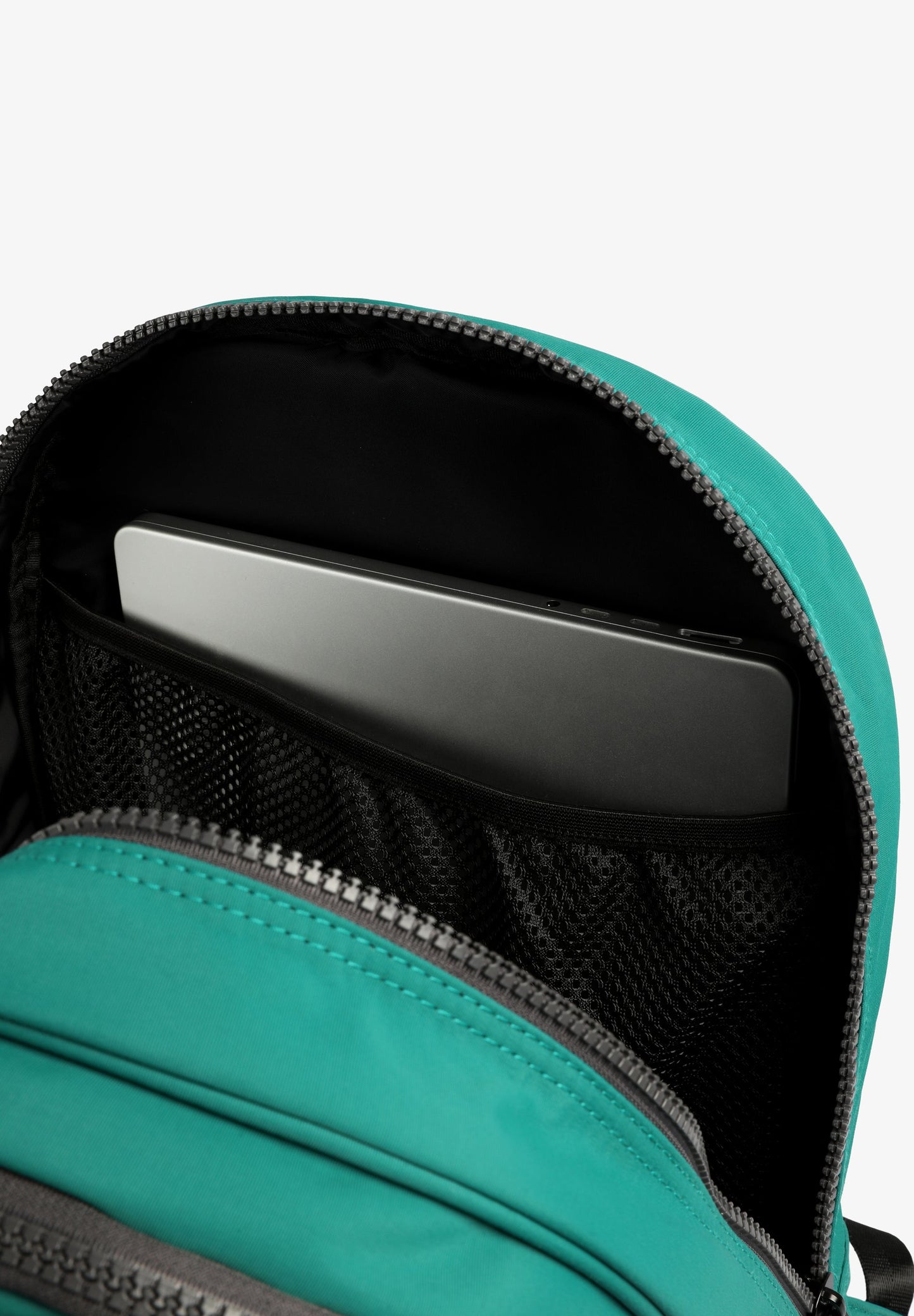 BASIC BACKPACK WITH SKULL