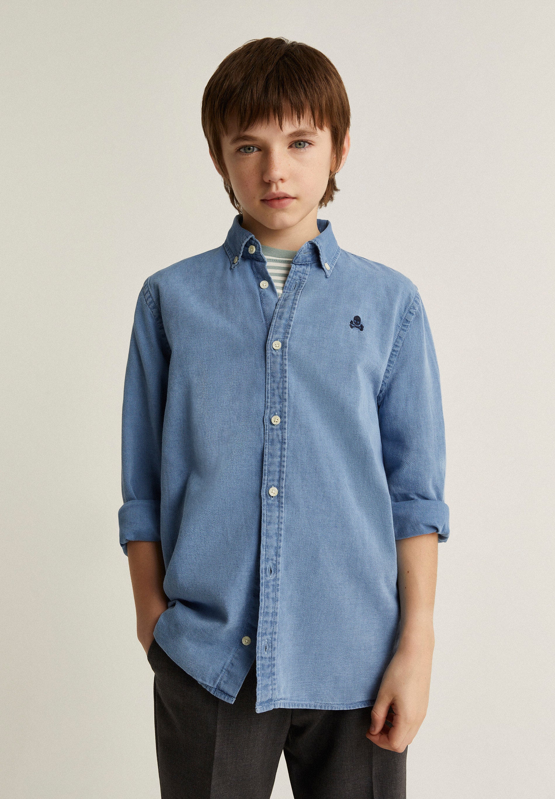 BUTTON-DOWN COLLAR DENIM SHIRT