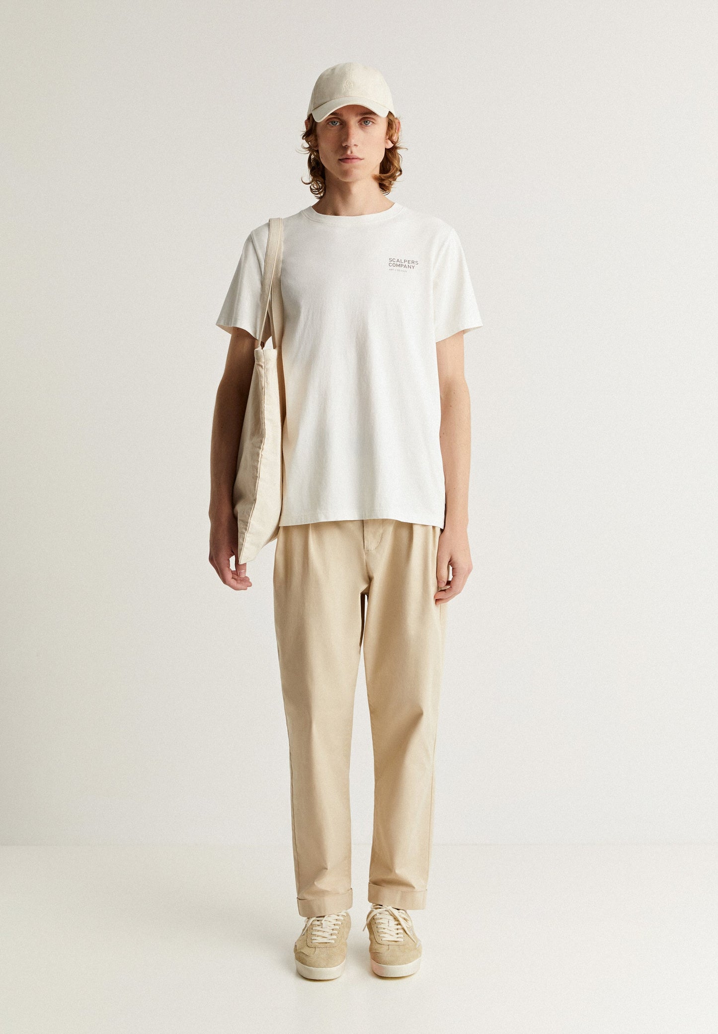 T-SHIRT WITH SKULL ON BACK