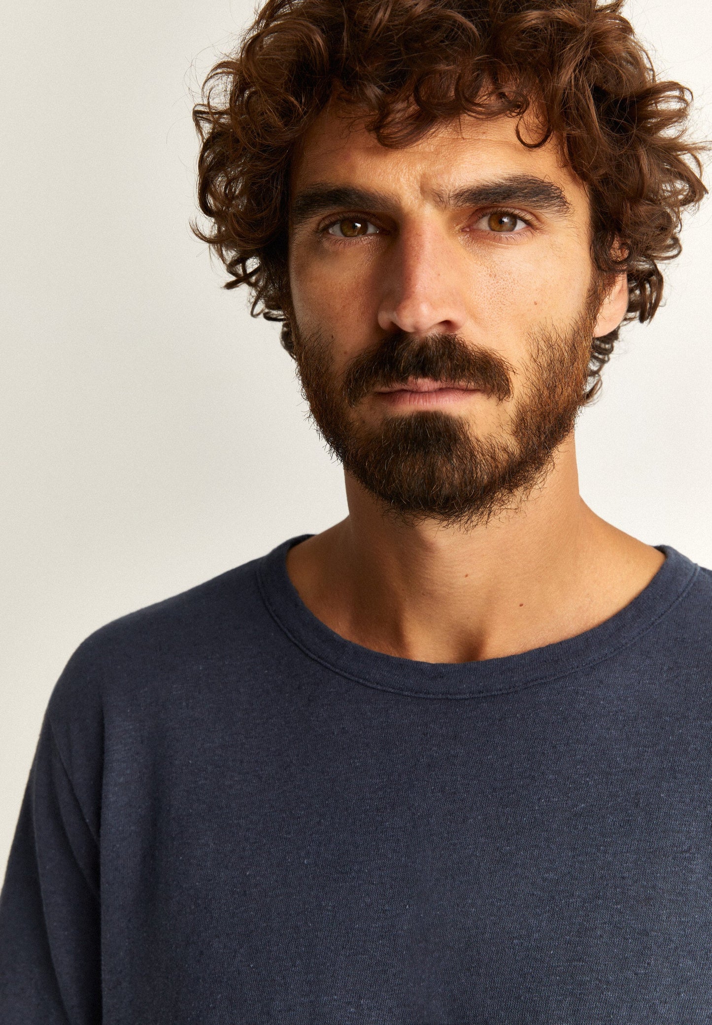 PREMIUM LINEN T-SHIRT