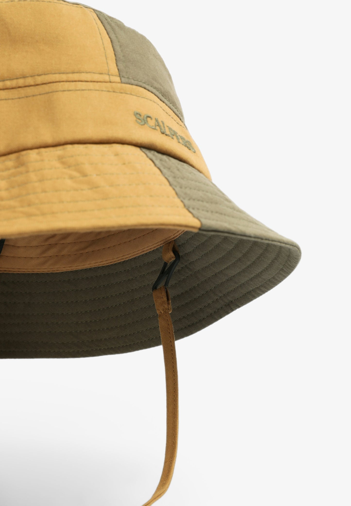 TWO-TONE BUCKET HAT