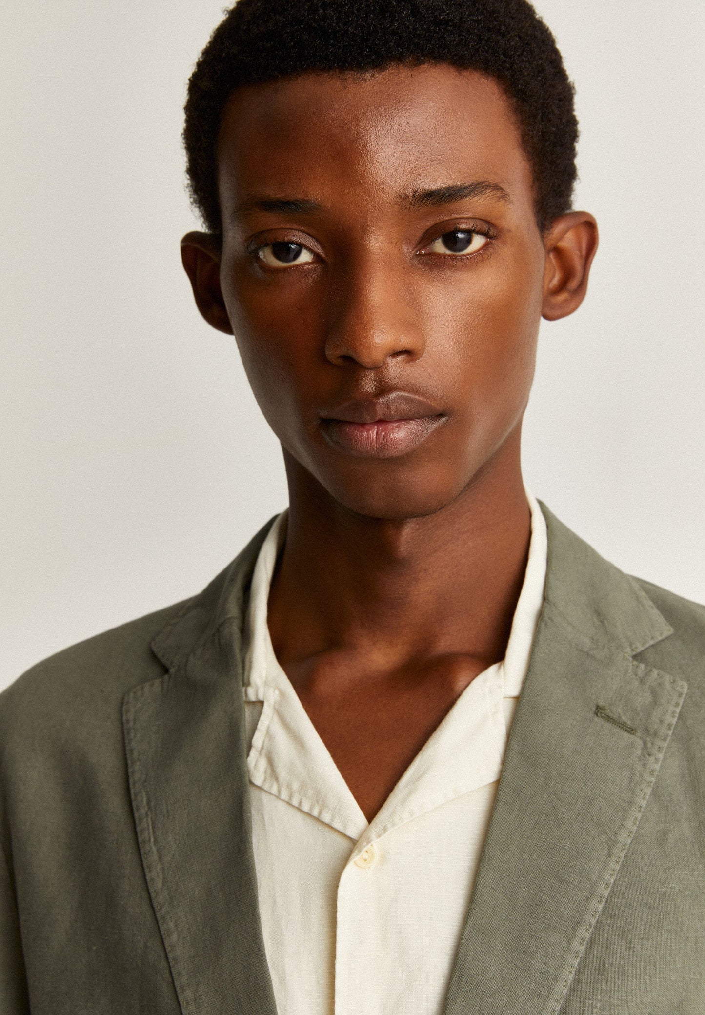 LIGHTWEIGHT LINEN BLAZER