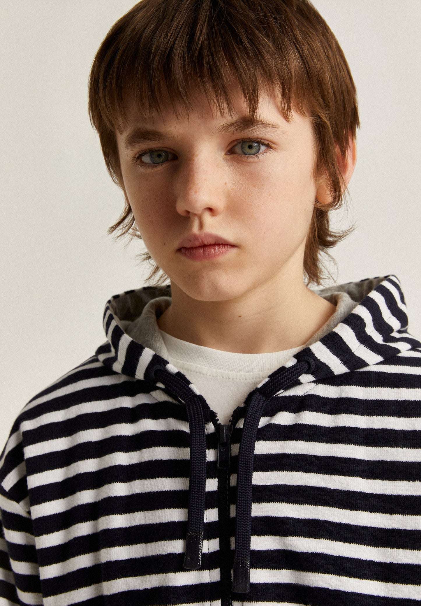 STRIPED HOODIE WITH ZIP