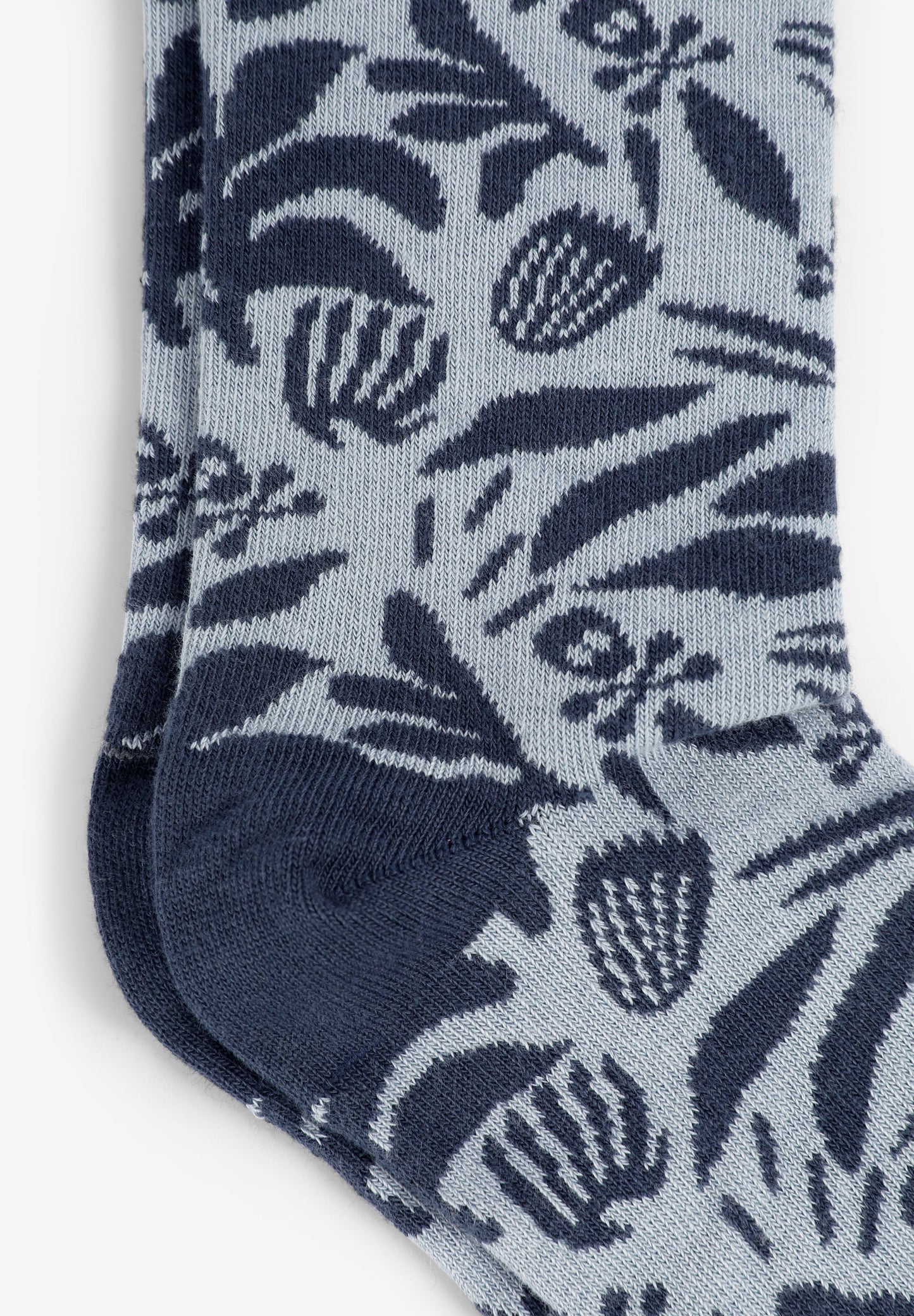 PATTERNED SOCKS