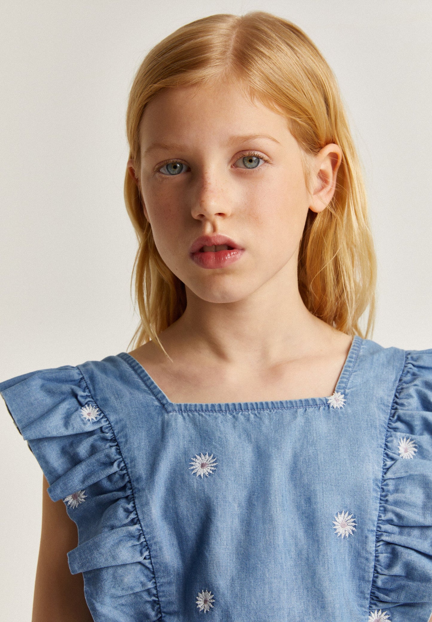 DENIM DRESS WITH EMBROIDERY