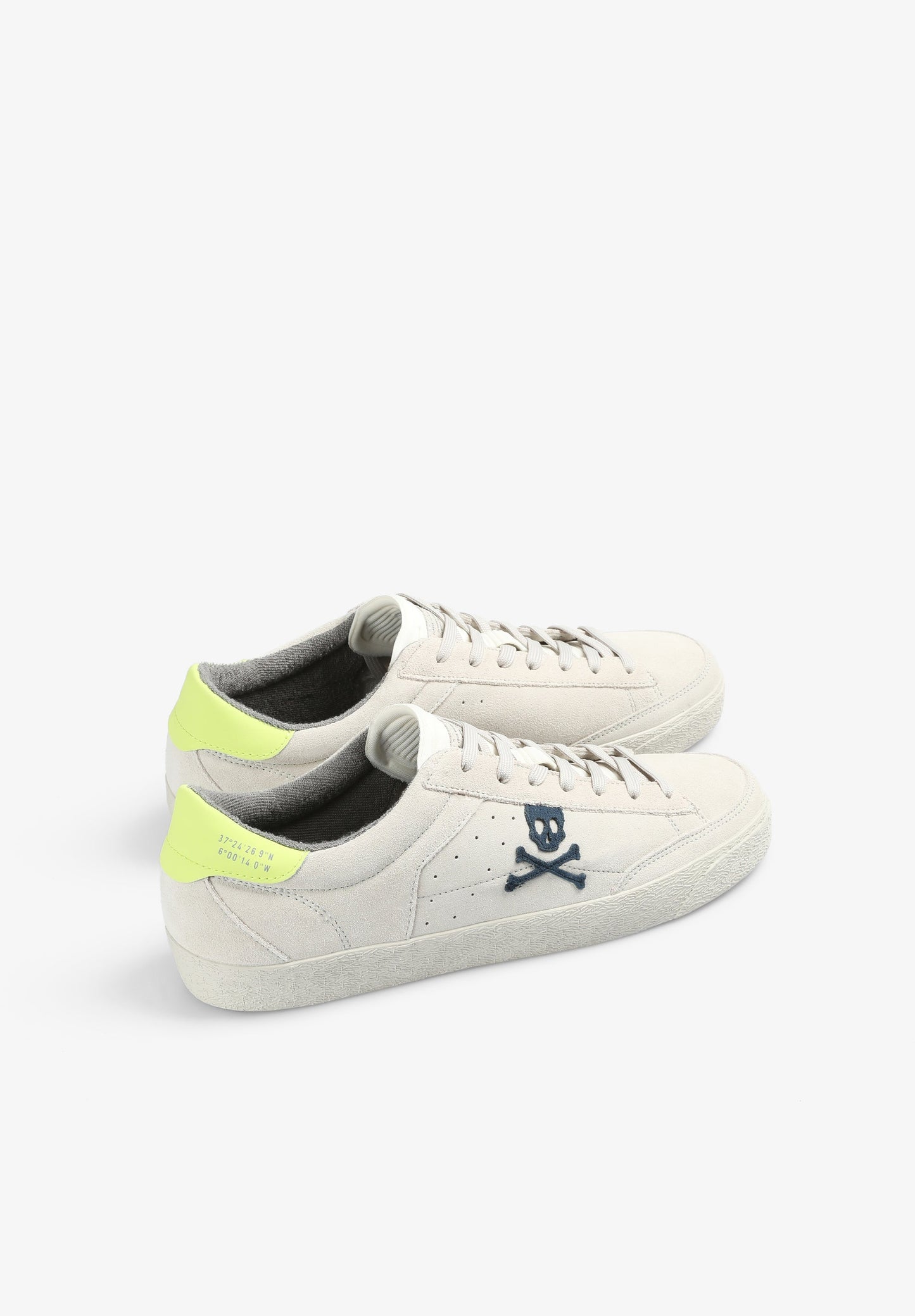 LOW TOP SNEAKERS WITH SIDE SKULL