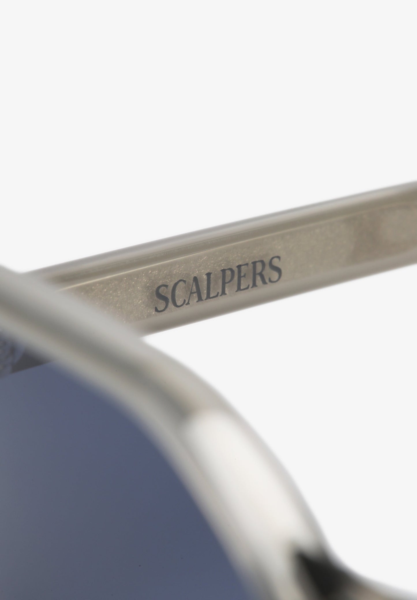 FINE OVAL SUNGLASSES