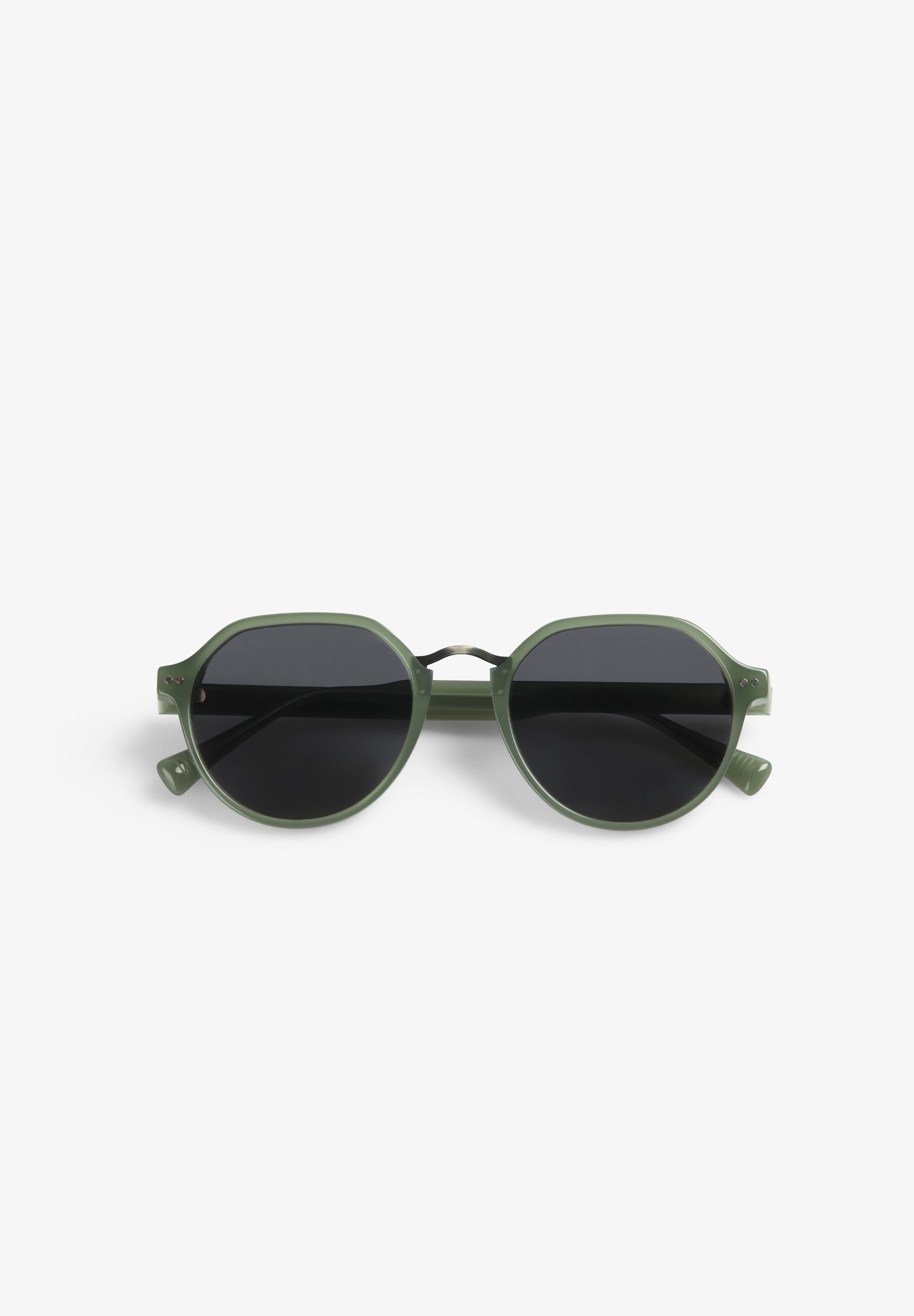 FINE OVAL SUNGLASSES