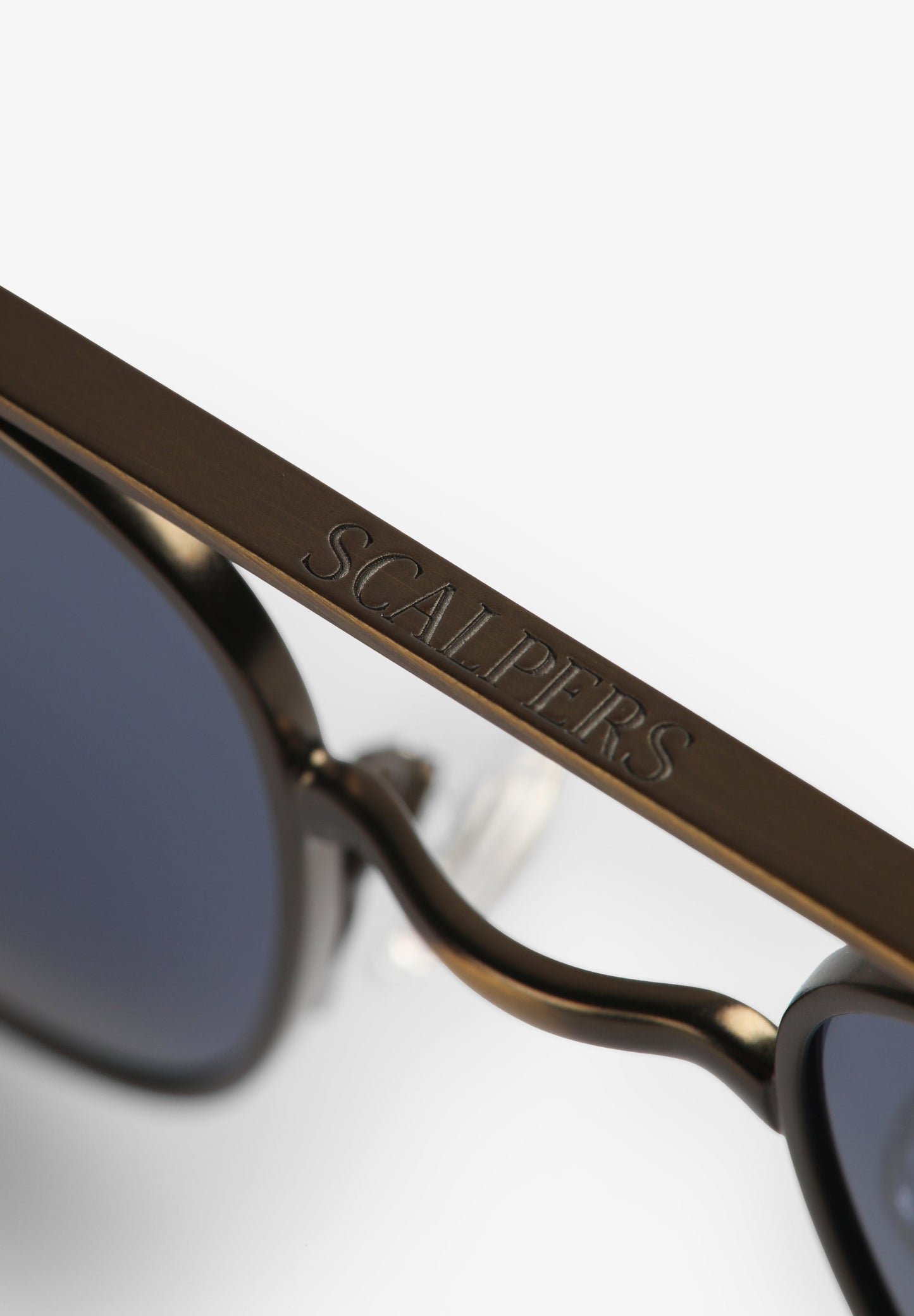 LUNETTES DE SOLEIL MONTURE MÉTALLIQUE