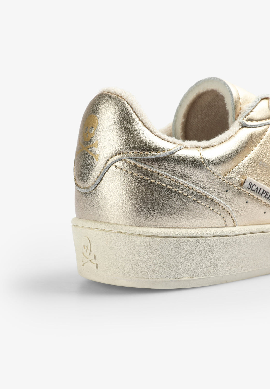 SNEAKERS METALIZADAS - Scalpers