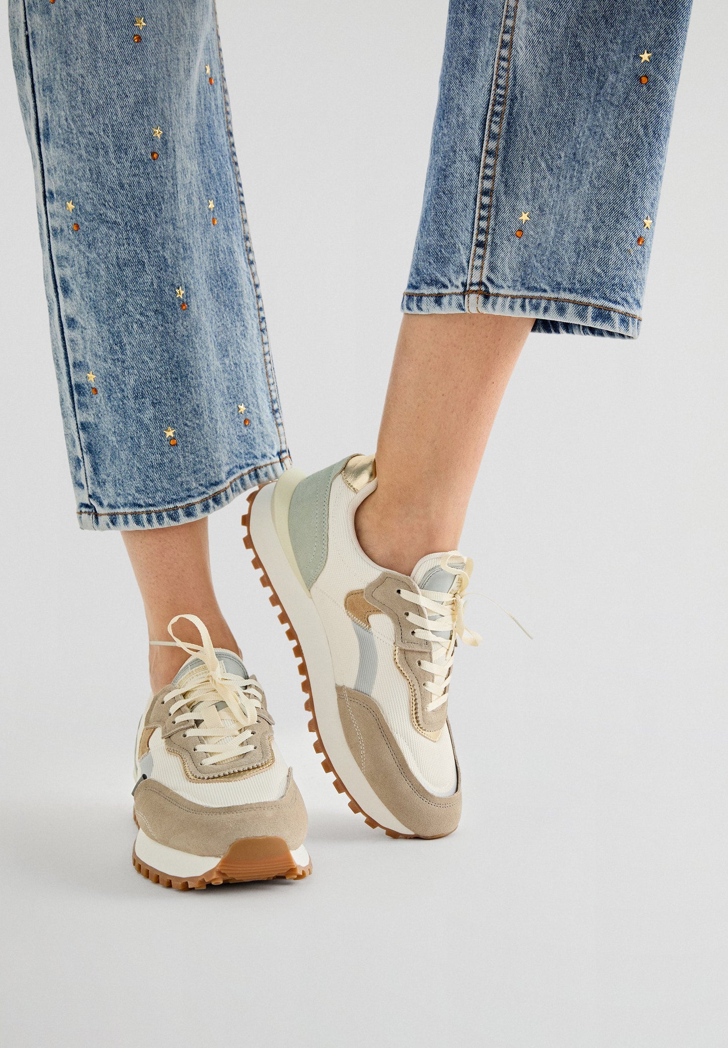 SNEAKERS ALTAS DETALLES SERRAJE - Scalpers
