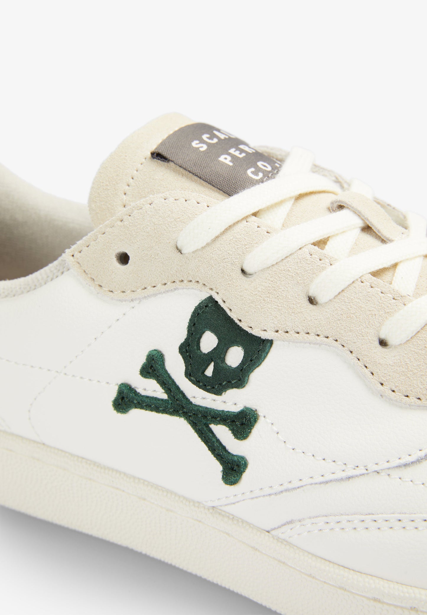 SNEAKERS WITH SIDE SKULL AND CLASSIC SOLE