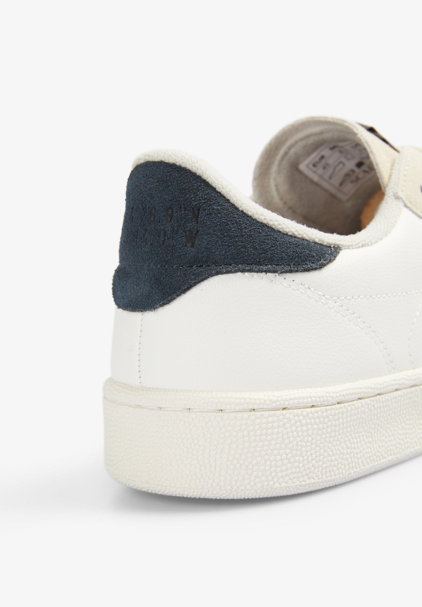 SNEAKERS WITH SIDE SKULL AND CLASSIC SOLE