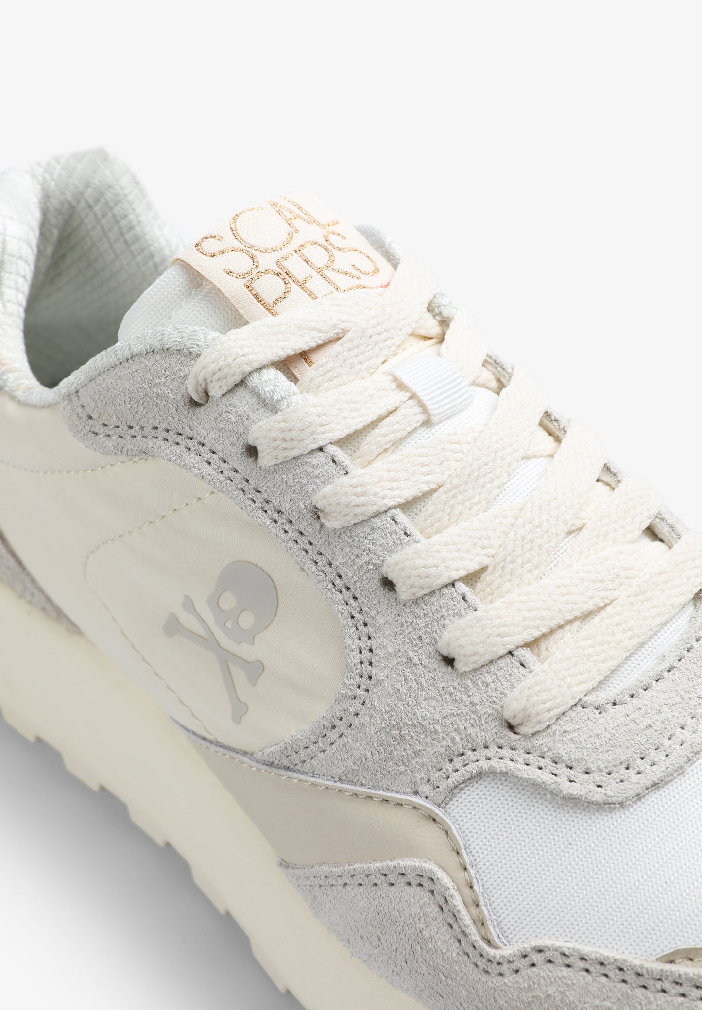 SNEAKERS LIGERAS SUELA ALTA DENTADA - Scalpers