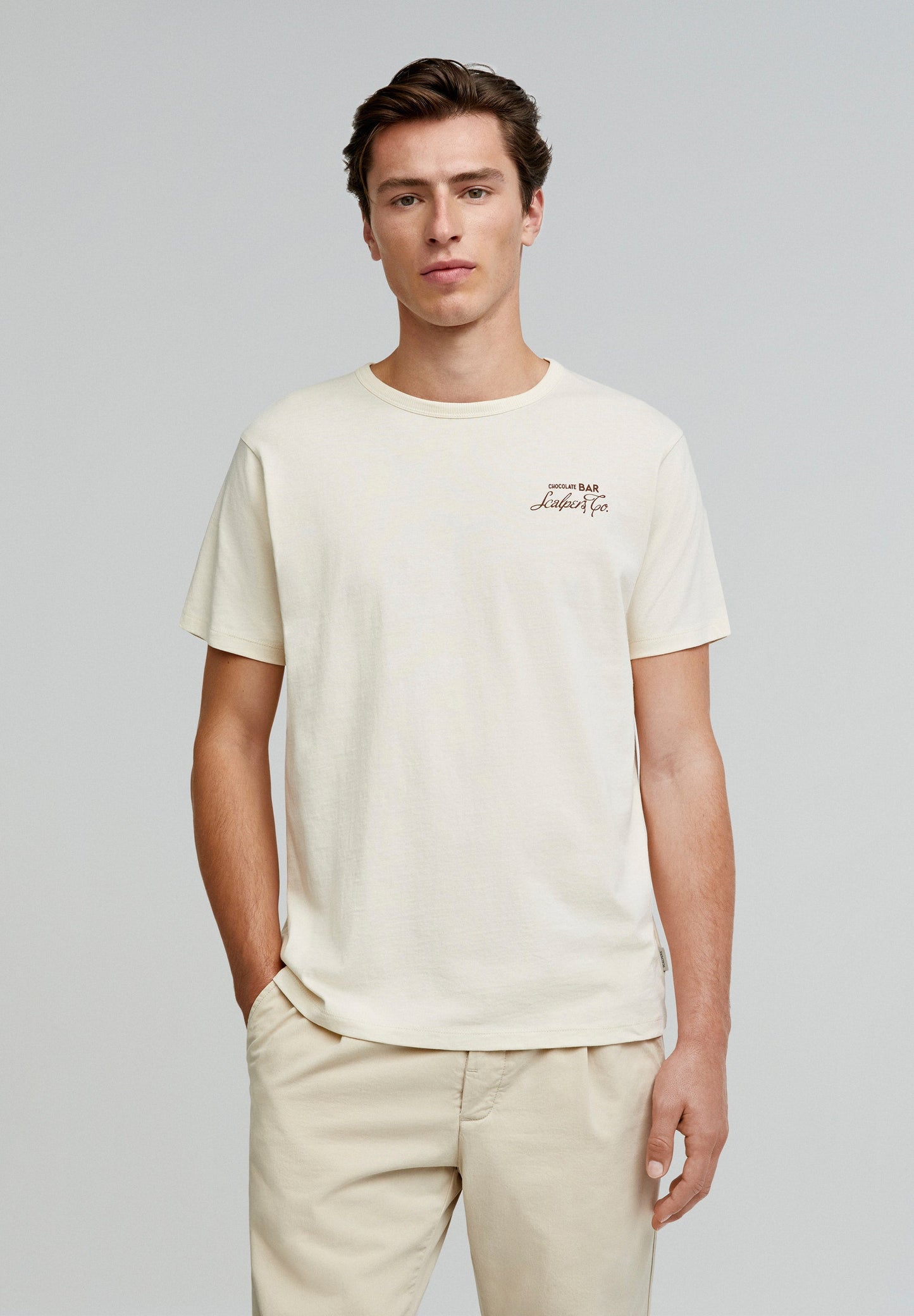 T-SHIRT WITH BACK MOTIF