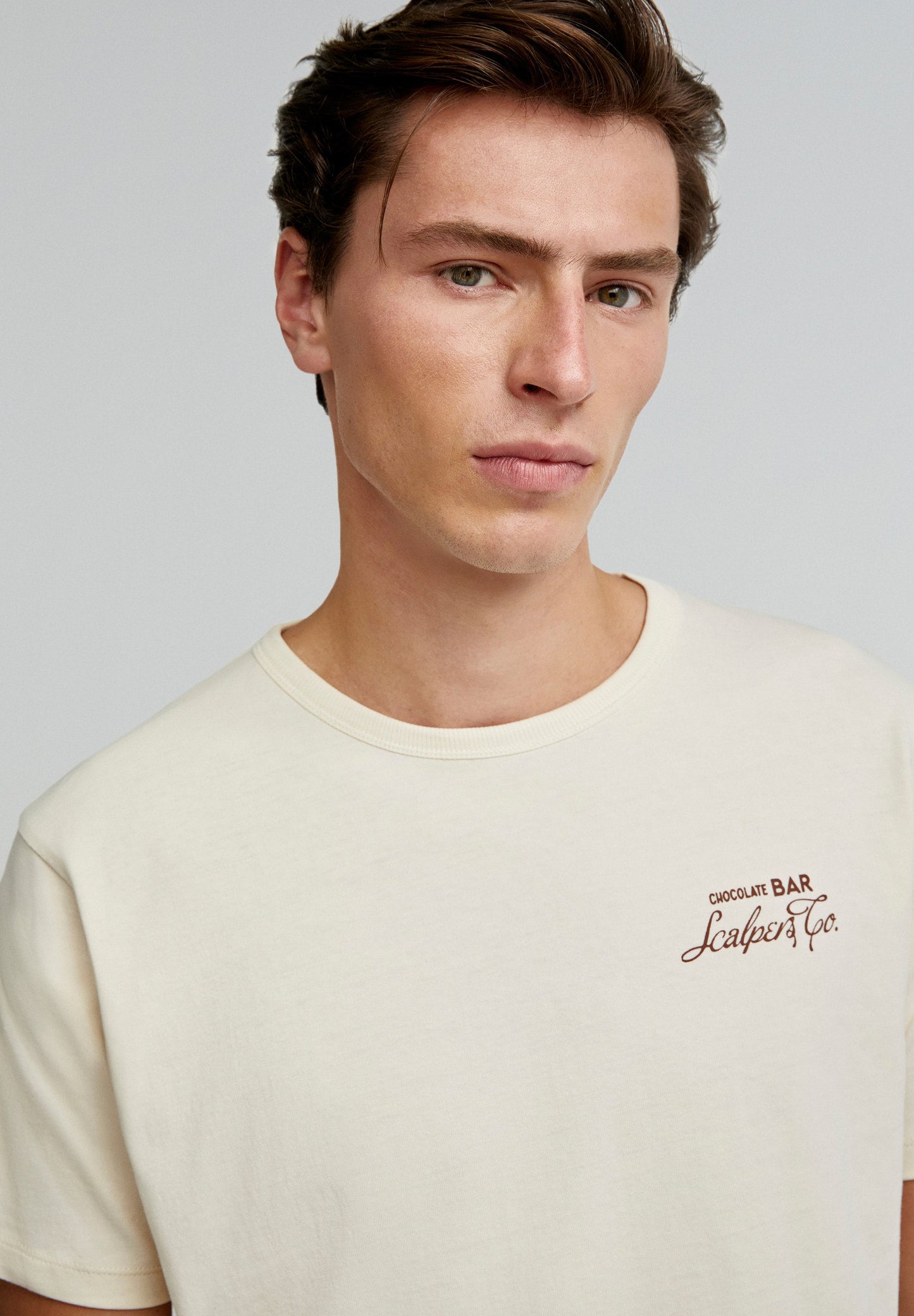 T-SHIRT WITH BACK MOTIF