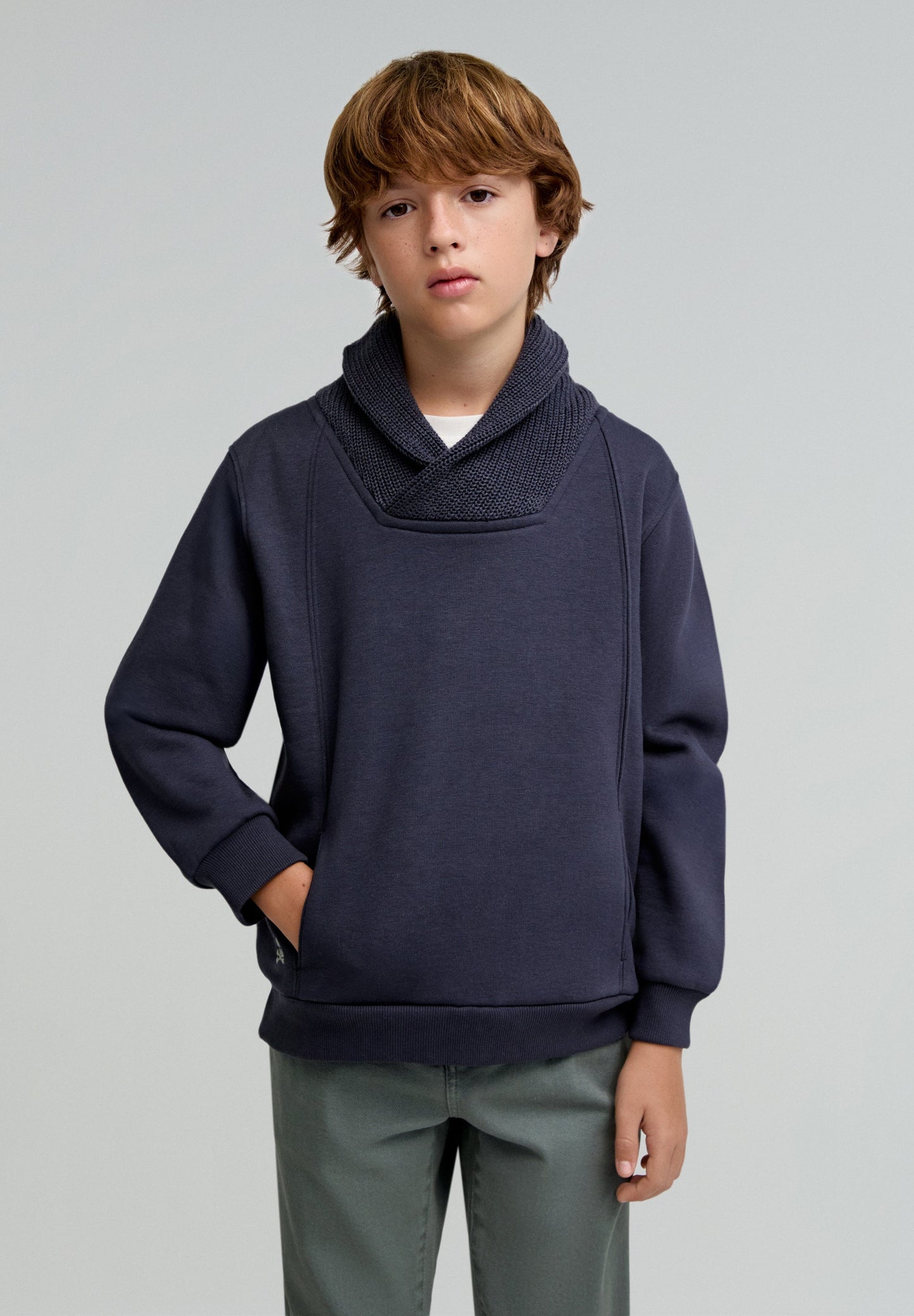 KNIT NECK SWEATSHIRT