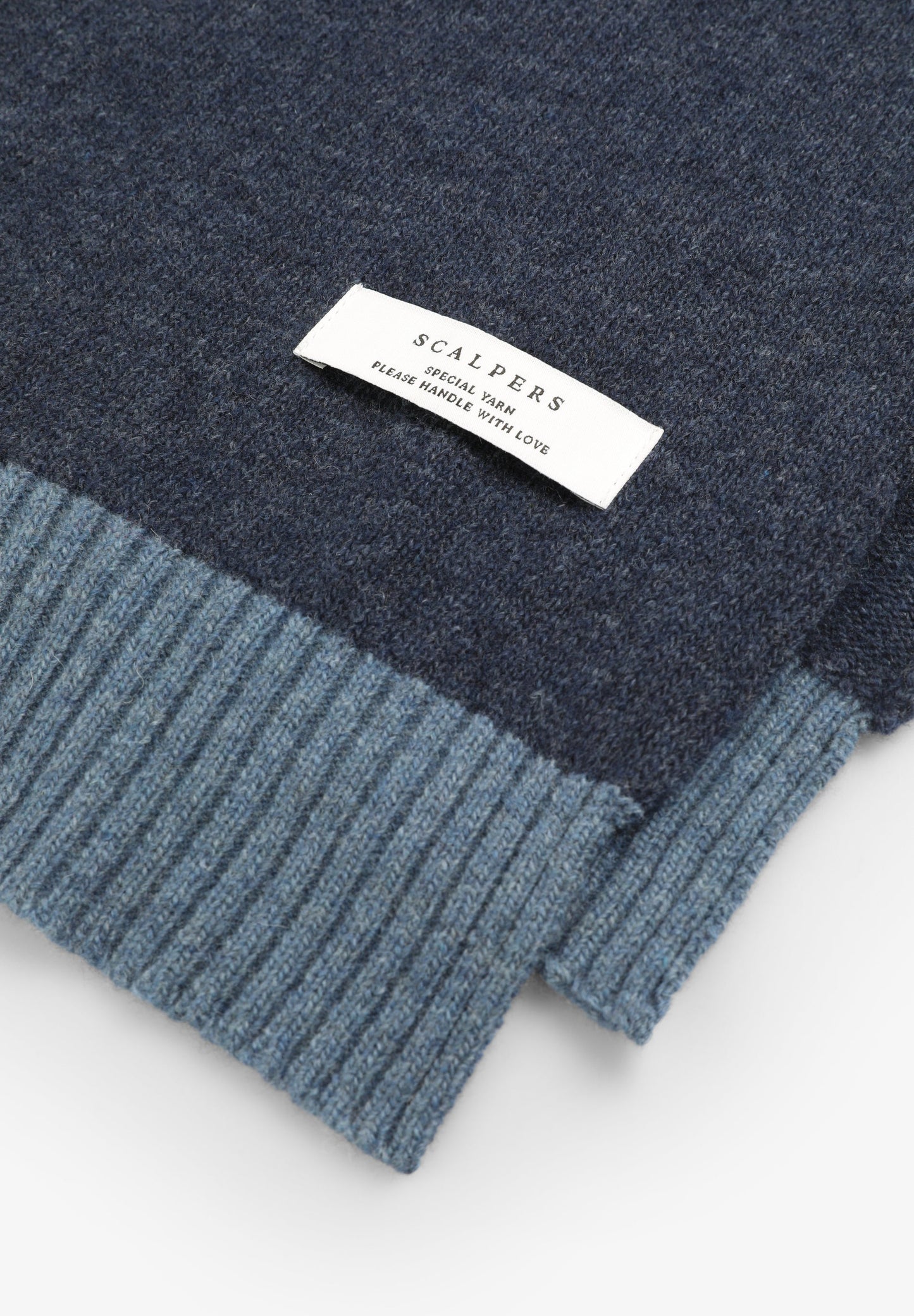 ÉCHARPE DÉTAIL BICOLORE