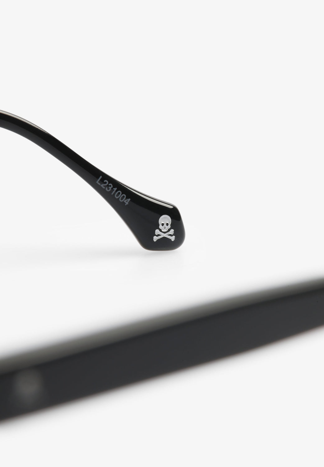 MONTMARTRE 01 - Scalpers