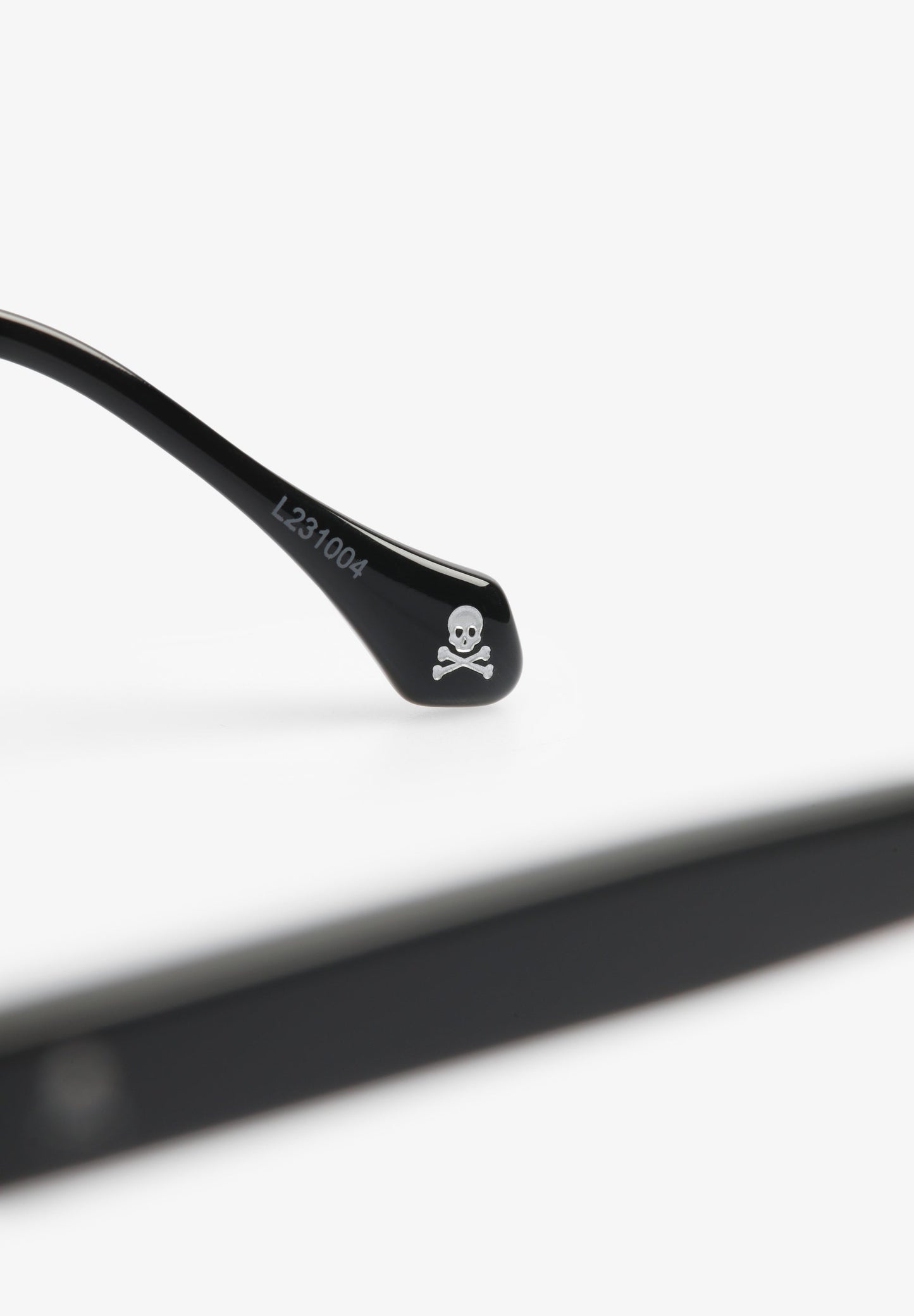 MONTMARTRE 01 - Scalpers