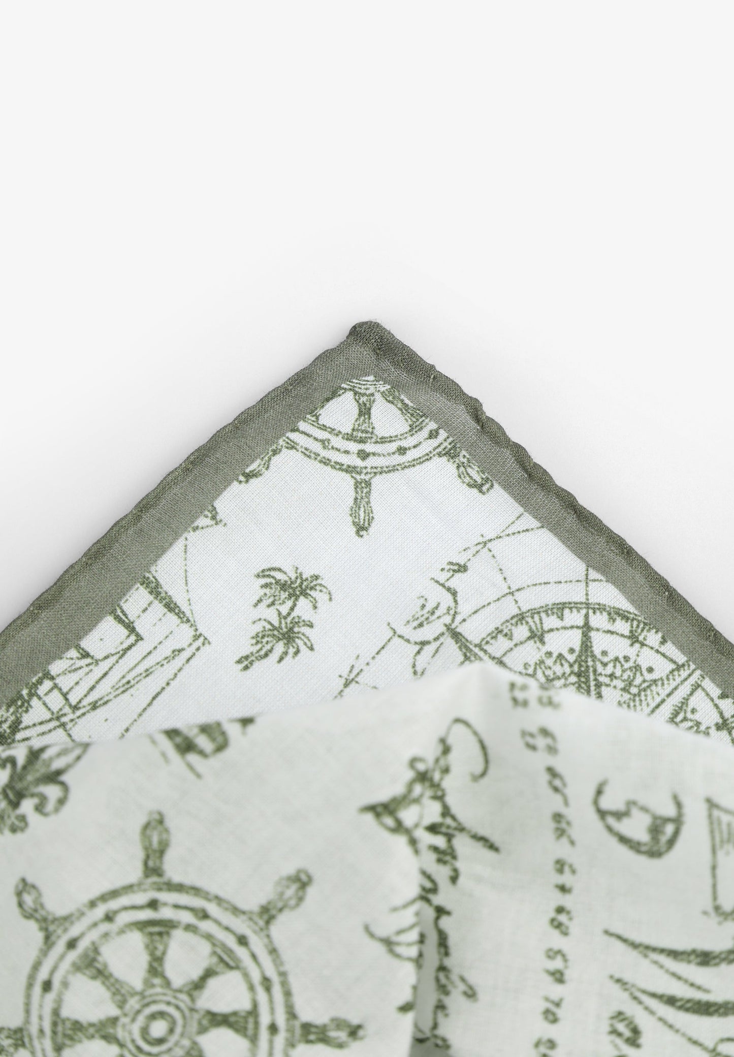 POCKET SQUARE WITH NAUTICAL MOTIFS
