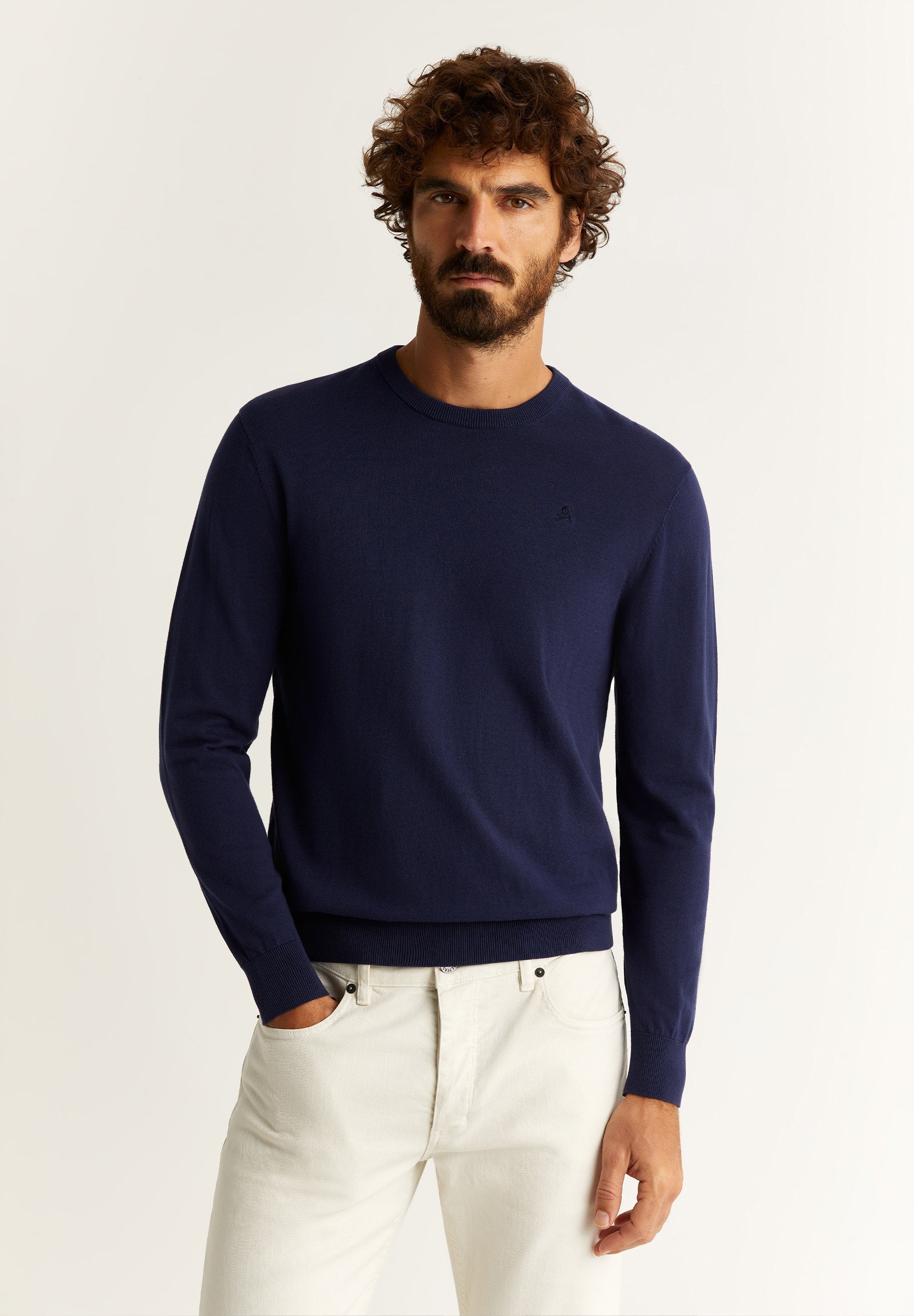 ROUND NECK SWEATER WITH SKULL