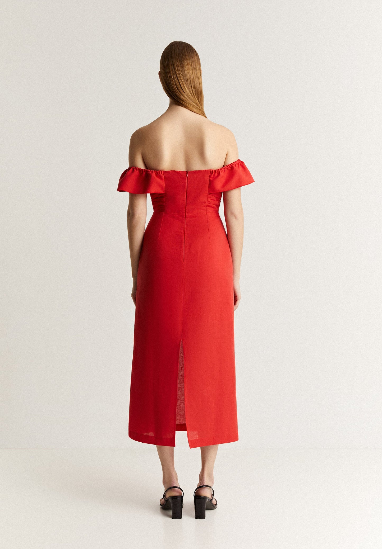 LINEN MIDI DRESS WITH DRAPED CHEST