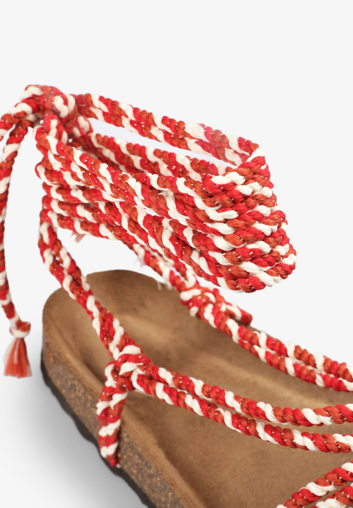 FLAT SANDALS WITH CORDS DETAIL