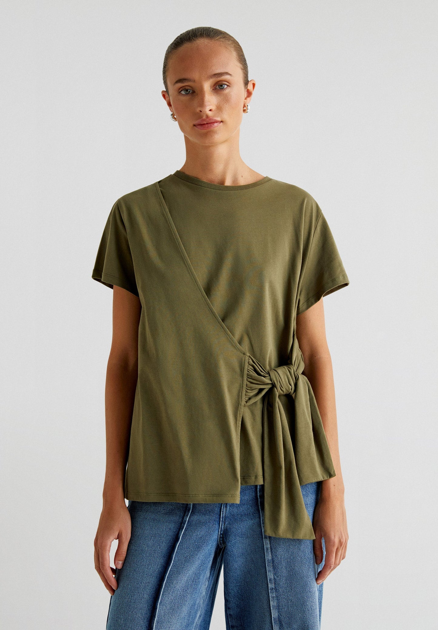 SIDE KNOT TEE