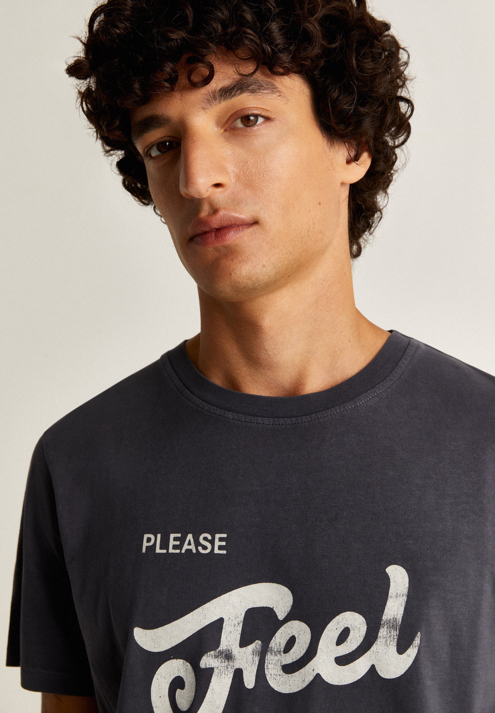 FADED EFFECT T-SHIRT WITH FRONT PRINT