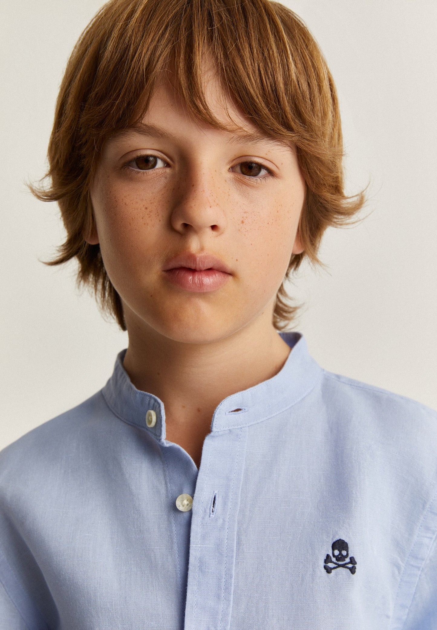 STAND-UP COLLAR SHIRT WITH SKULL