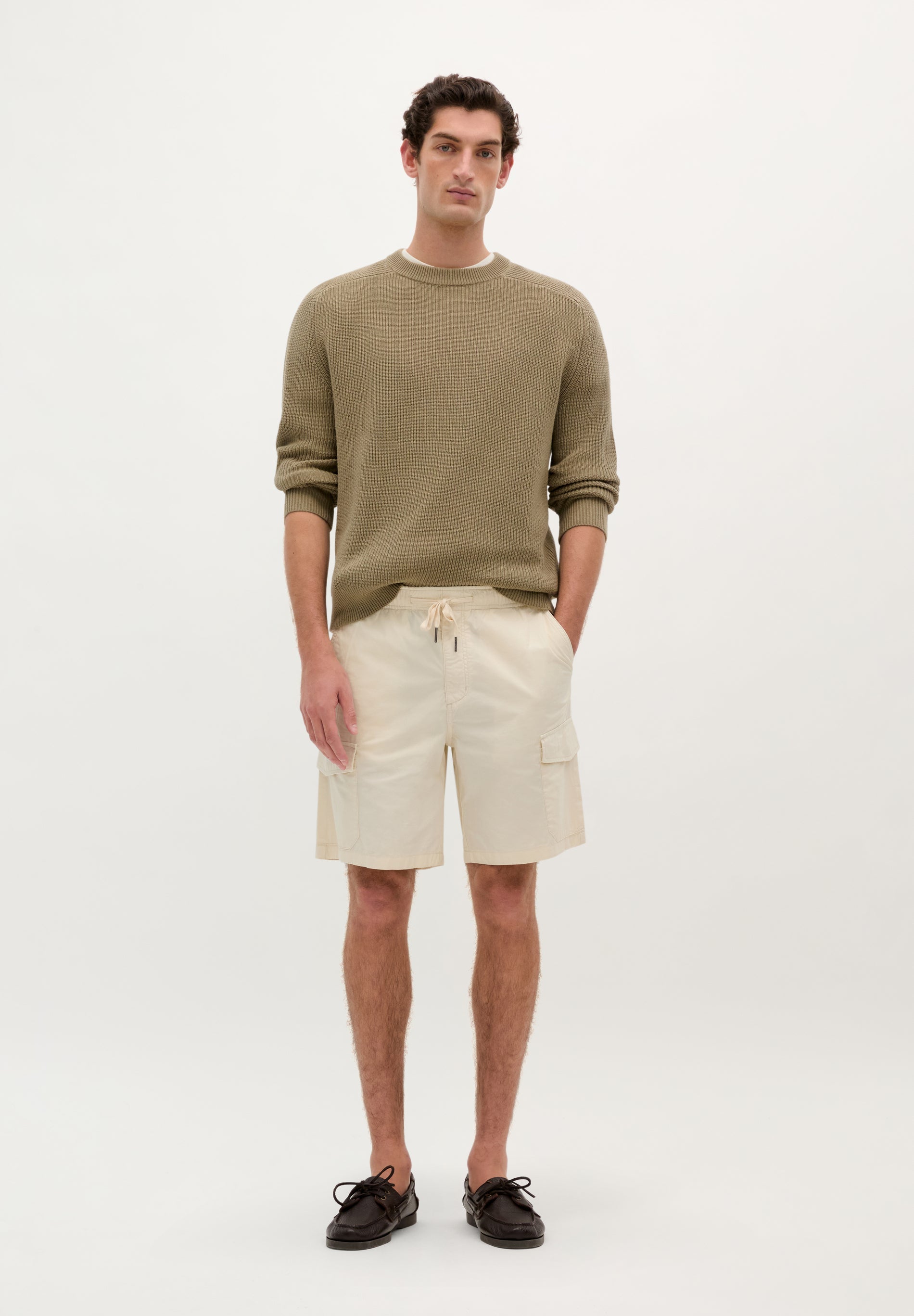 CARGO BERMUDA SHORTS WITH POCKETS
