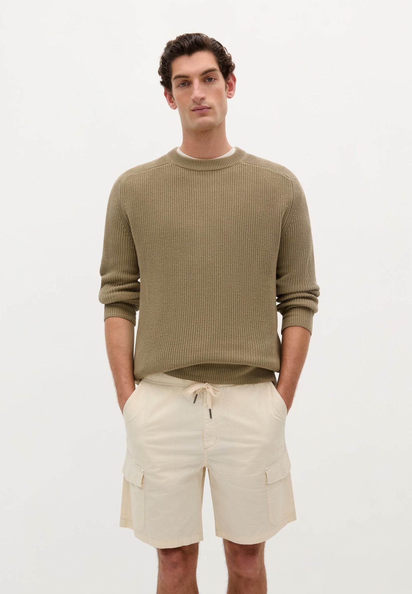 CARGO BERMUDA SHORTS WITH POCKETS