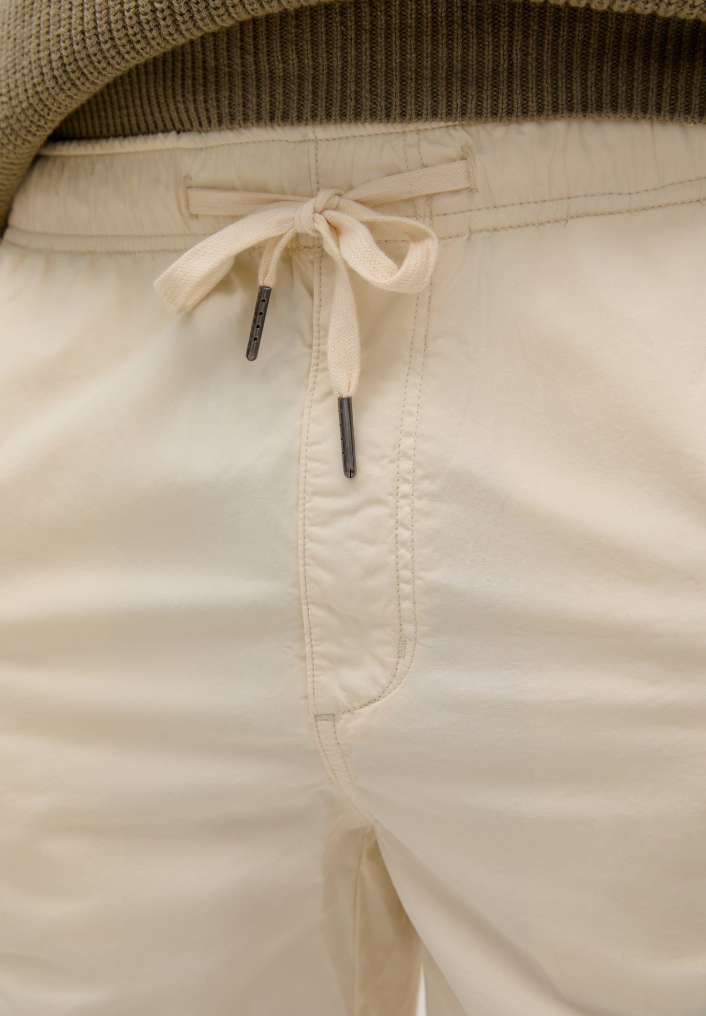 CARGO BERMUDA SHORTS WITH POCKETS