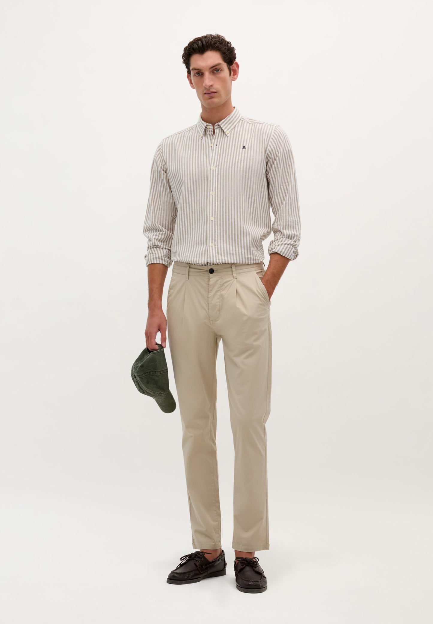 PLEATED CHINO TROUSERS