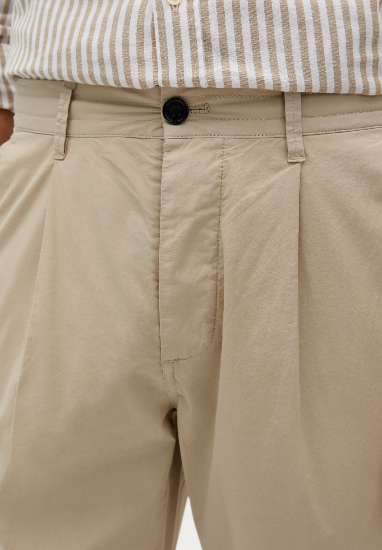 PLEATED CHINO TROUSERS