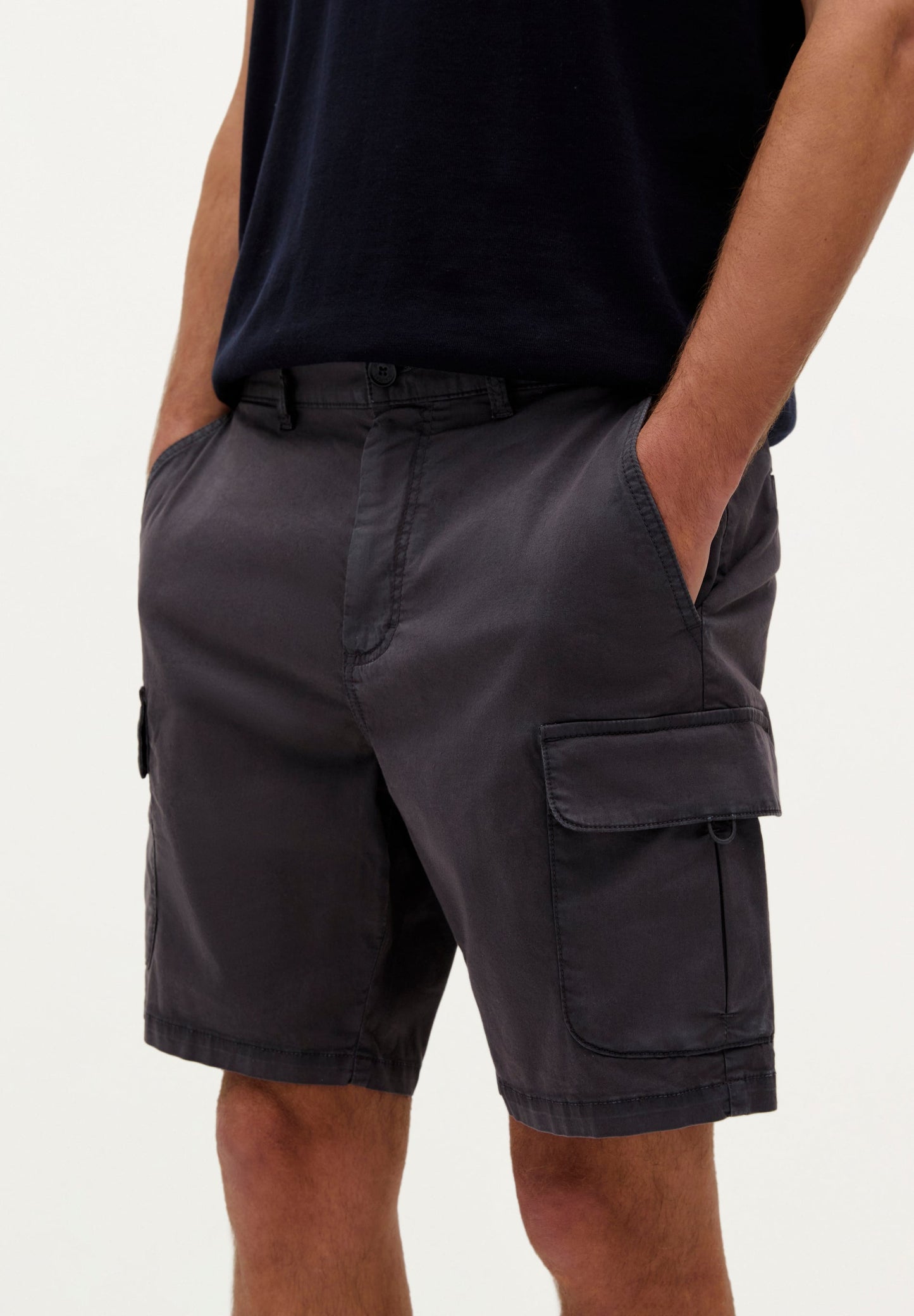 SHORT CARGO TROUSERS