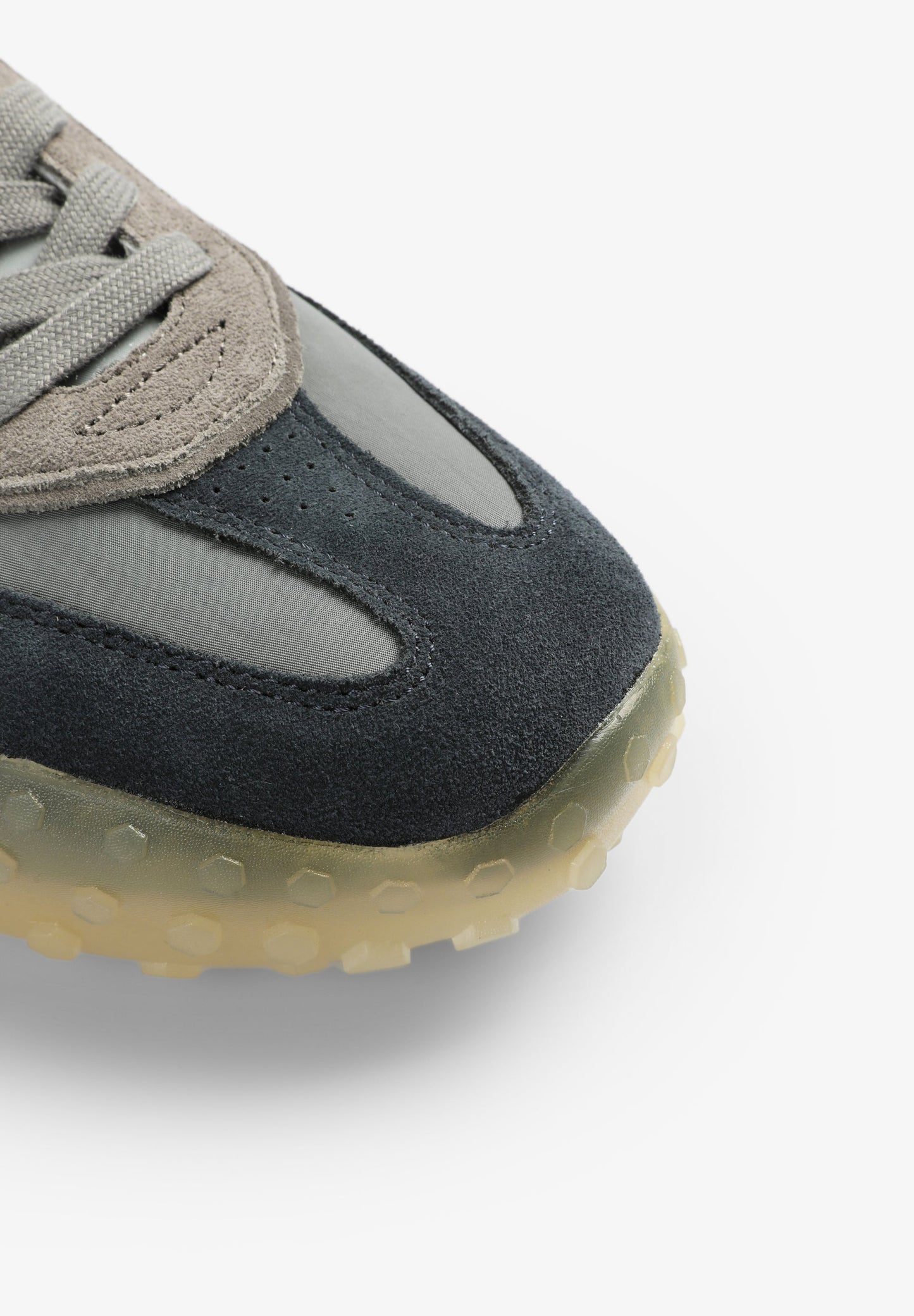 SNEAKERS WITH FRONT TRACK SOLE DETAIL