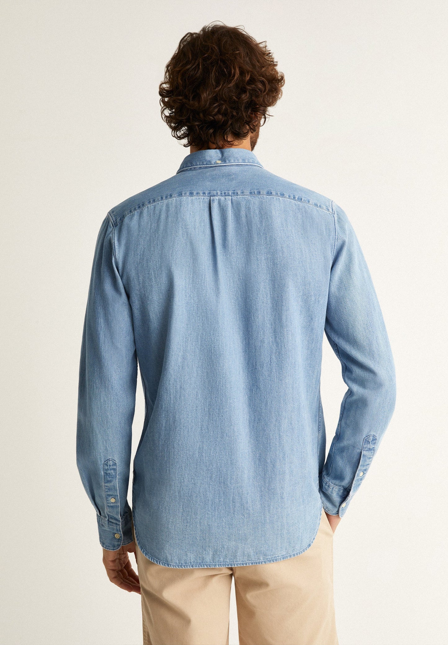 BUTTONED DENIM SHIRT WITH POCKET