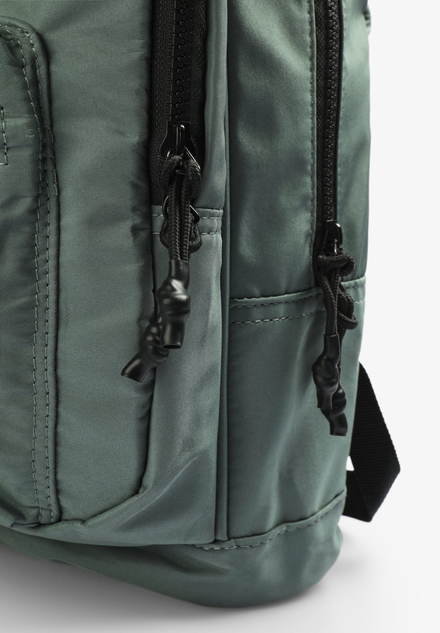 BASIC BACKPACK WITH SKULL