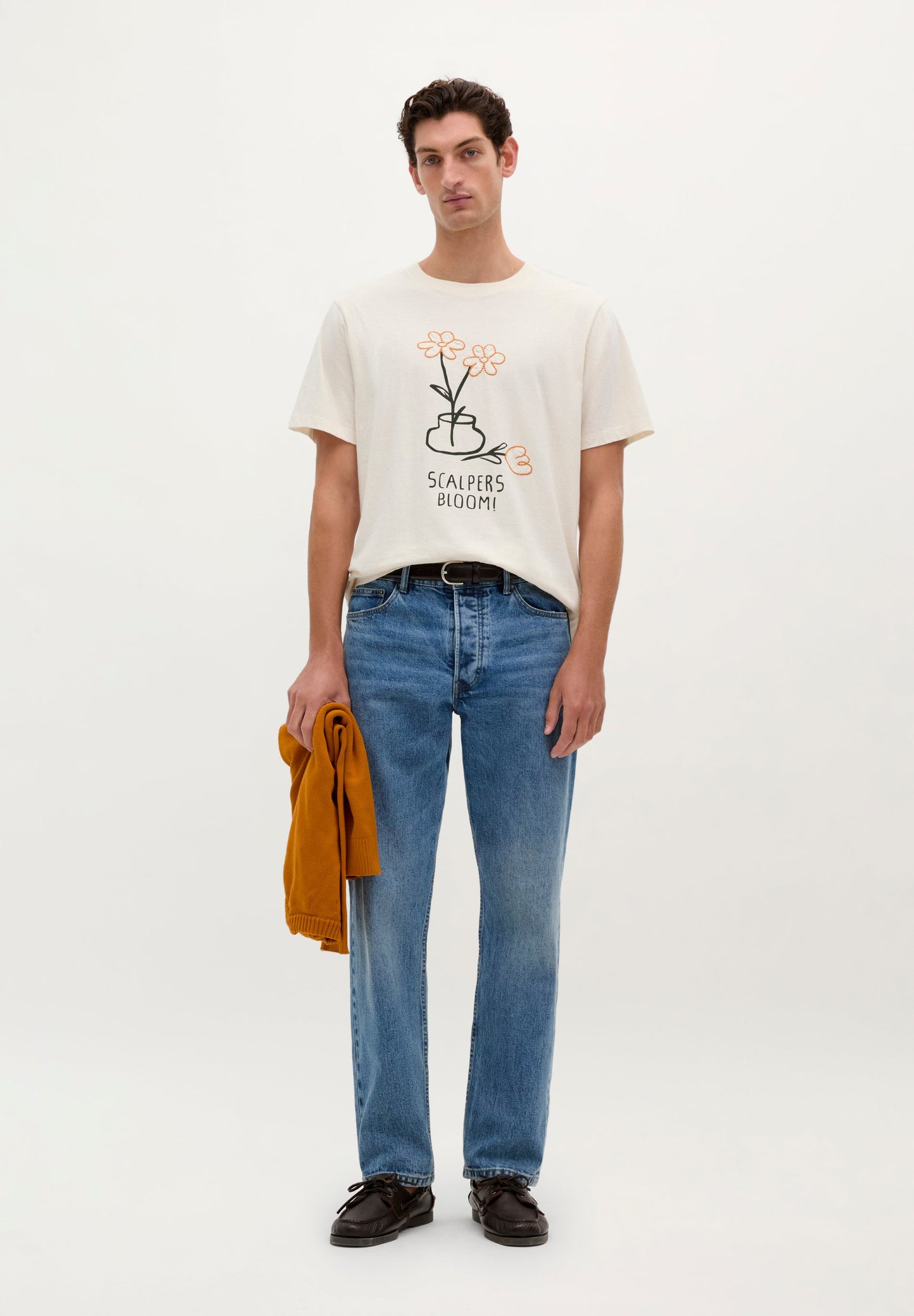 EMBROIDERED BLOOM T-SHIRT