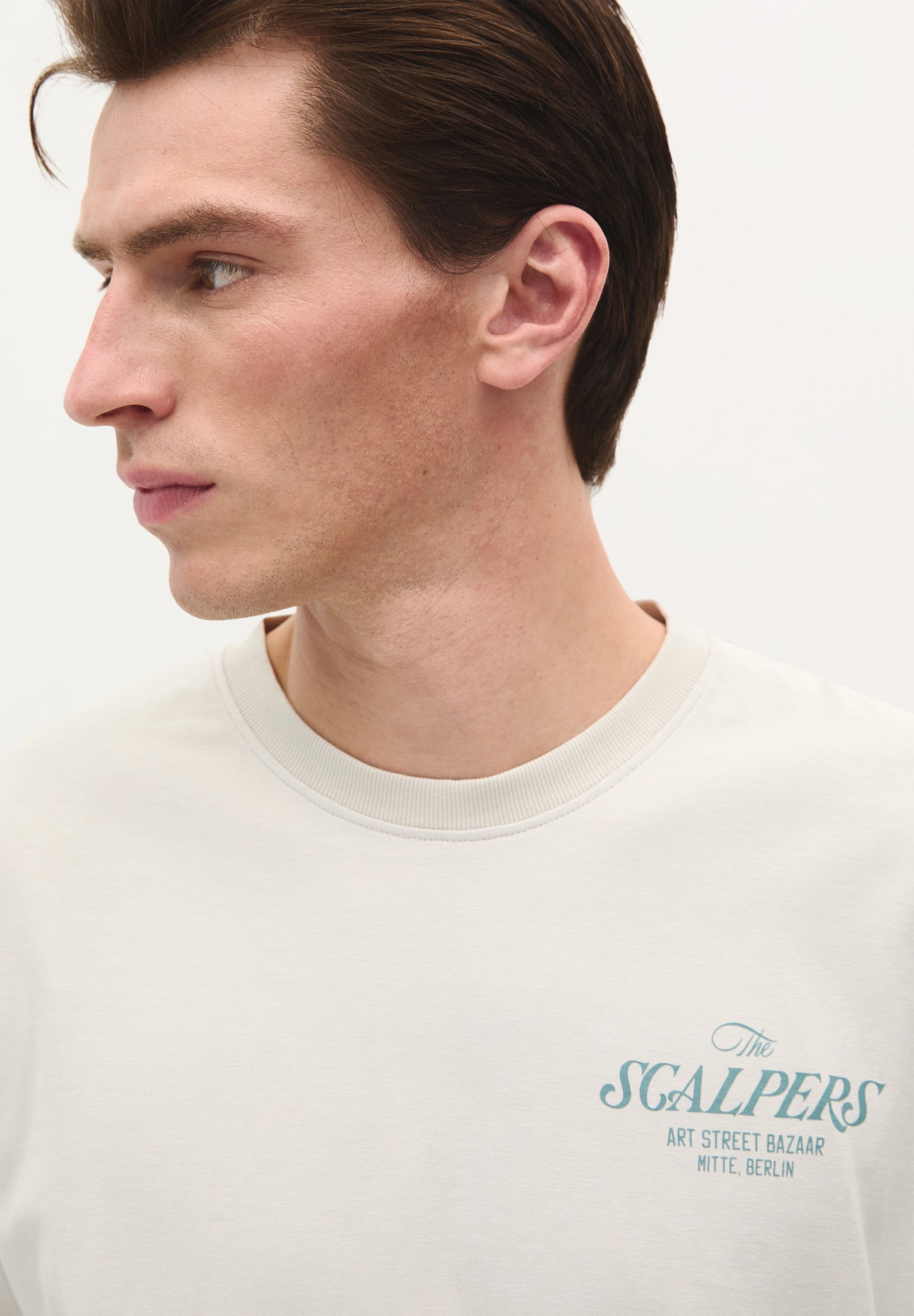 BAZAAR PRINT T-SHIRT