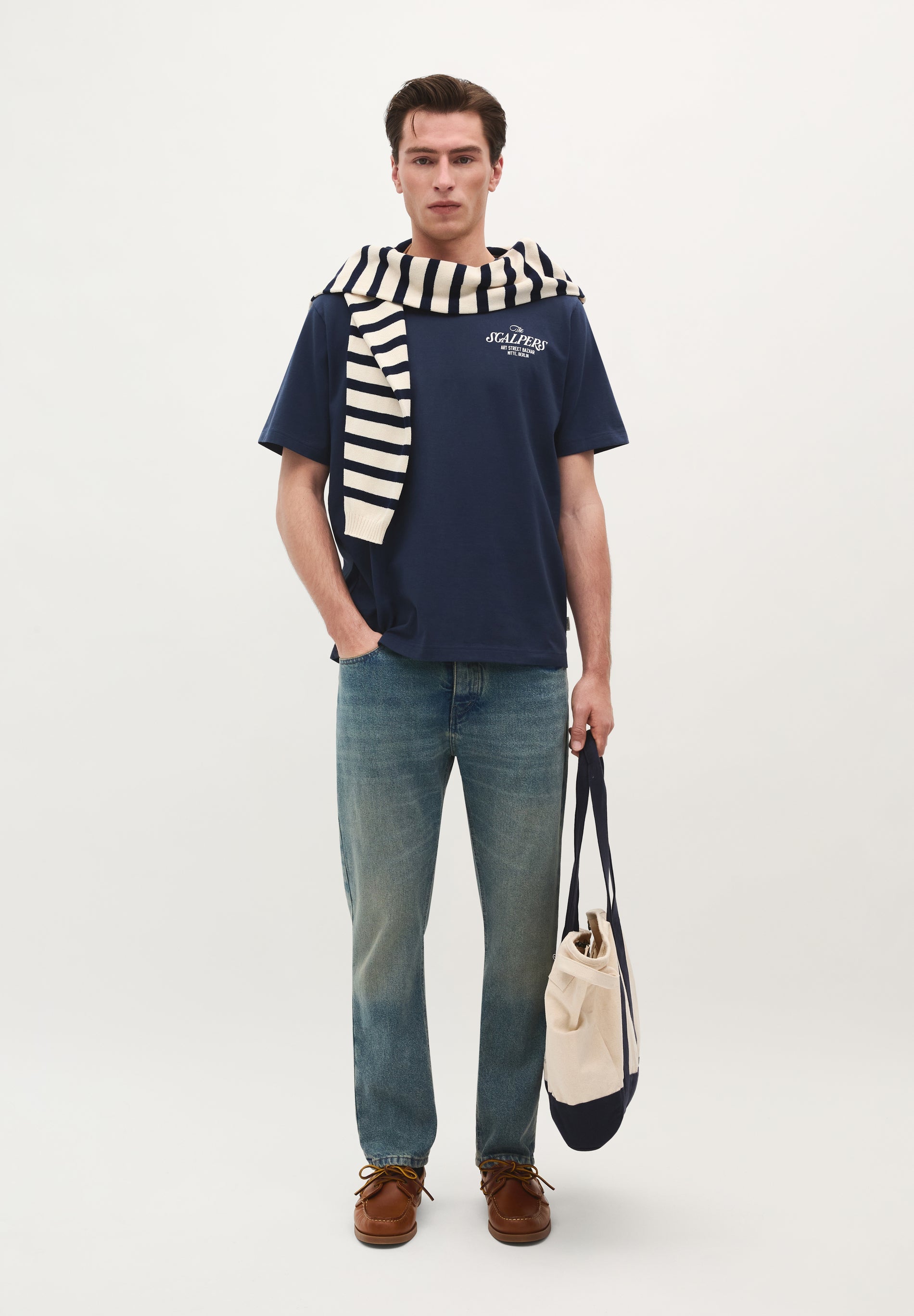 BAZAAR PRINT T-SHIRT
