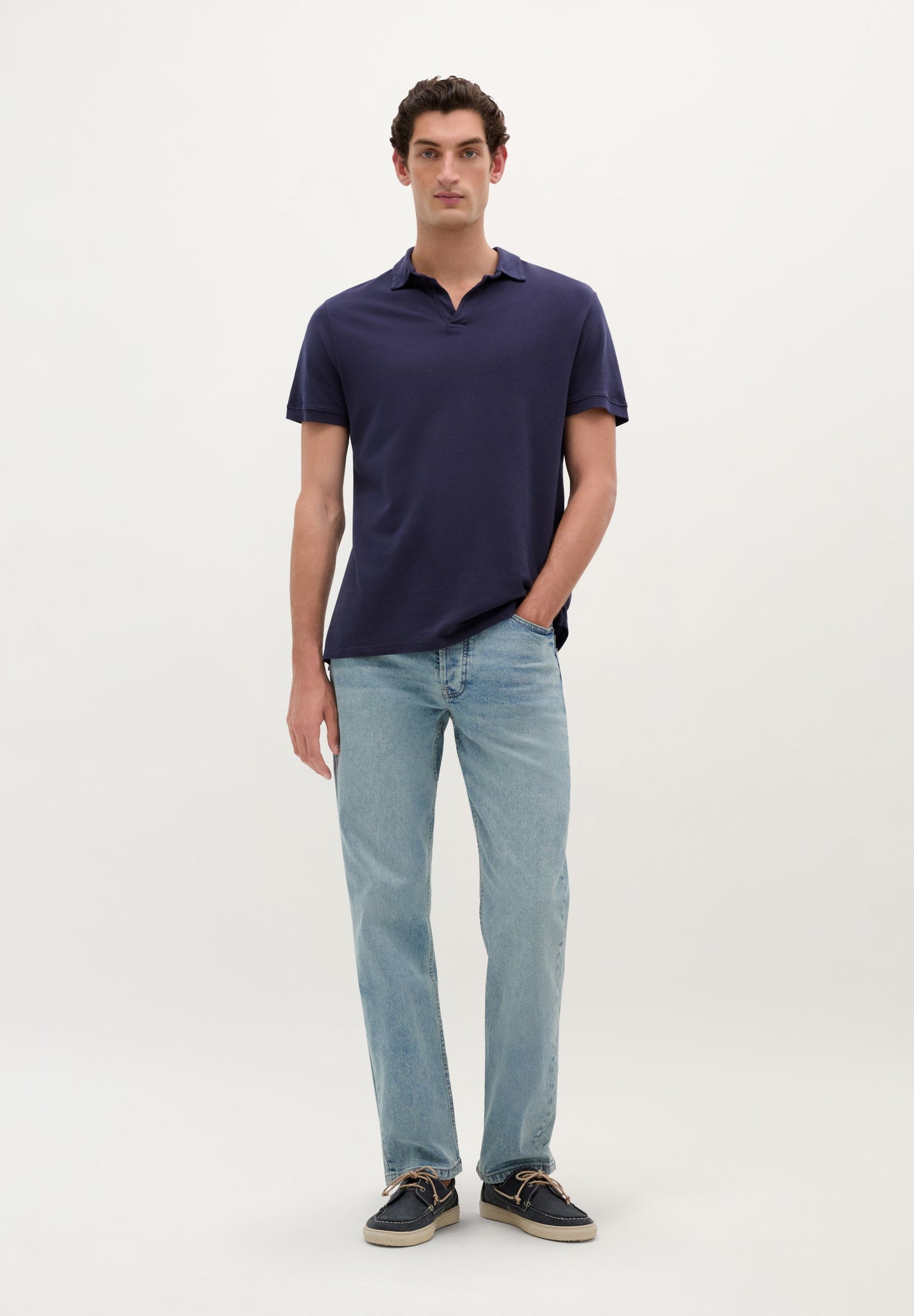 LIGHTWEIGHT PIQUÉ POLO SHIRT