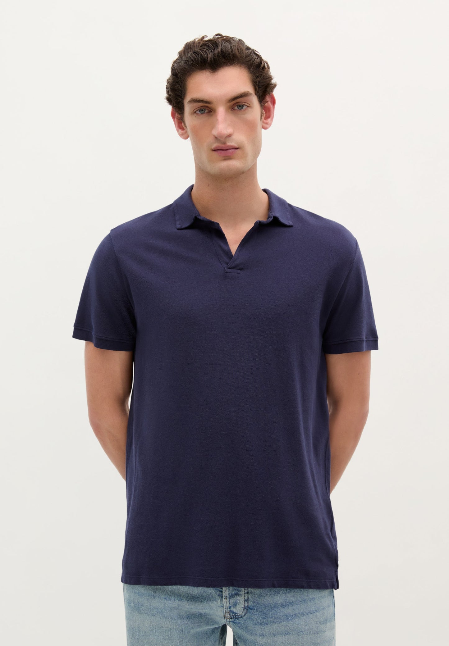 LIGHTWEIGHT PIQUÉ POLO SHIRT