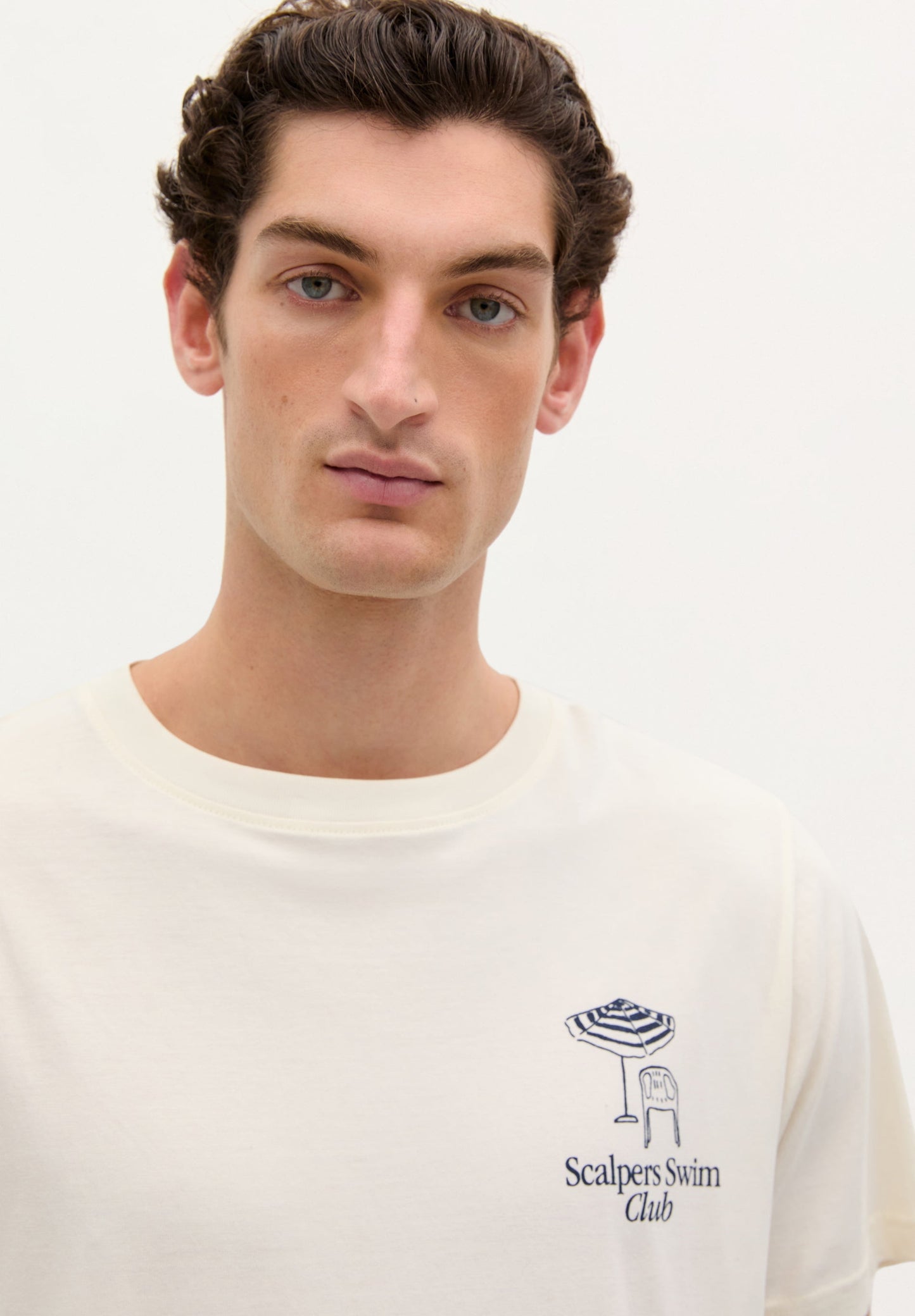 T-SHIRT WITH CLUB PRINT ON THE BACK