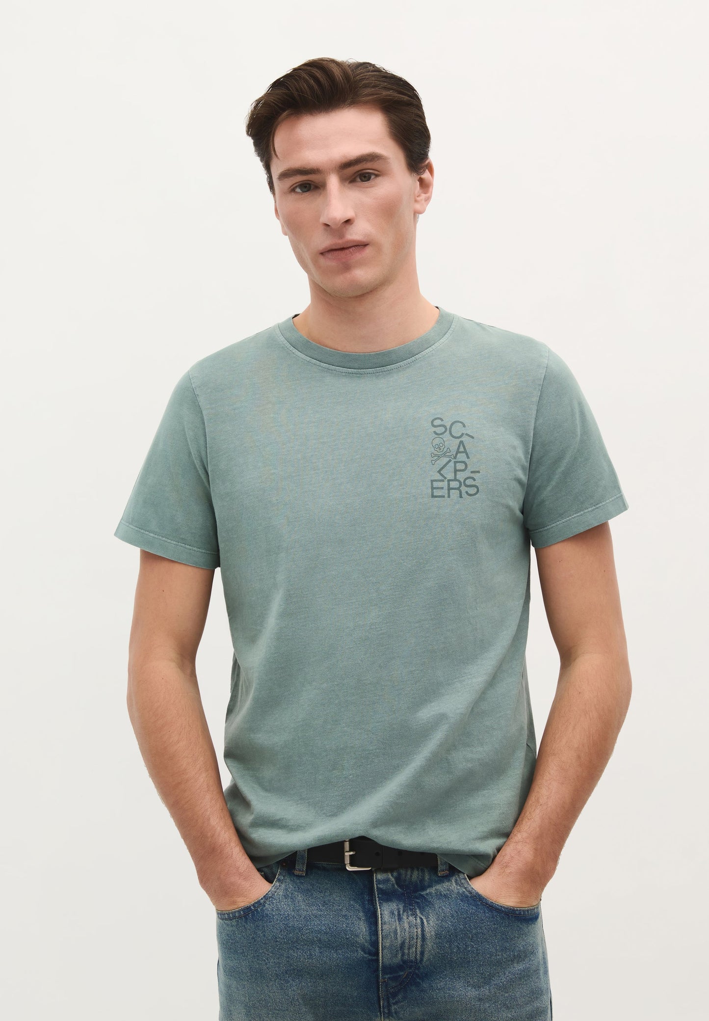 T-SHIRT WITH SKULL LOGO