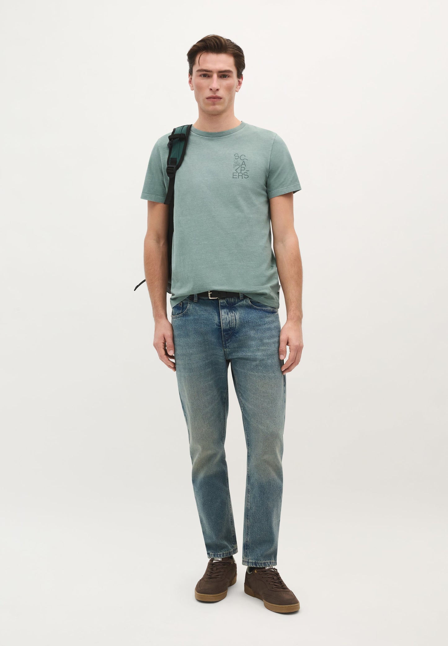 T-SHIRT WITH SKULL LOGO